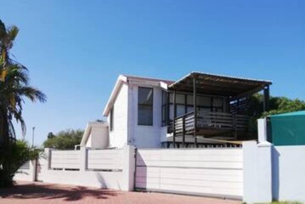 BEACH HOUSE MOSSELRIVIER