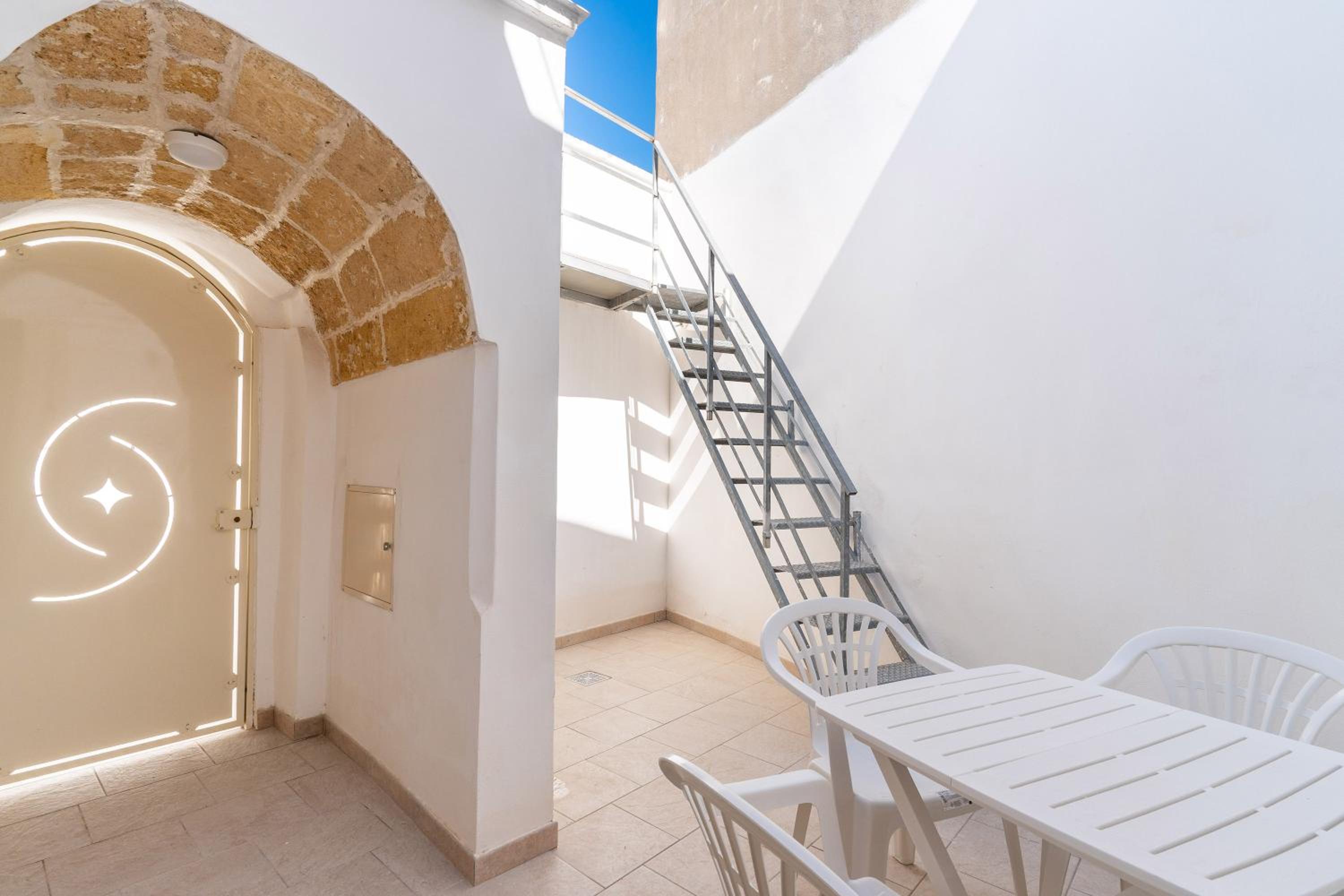 Casa Emi by BarbarHouse