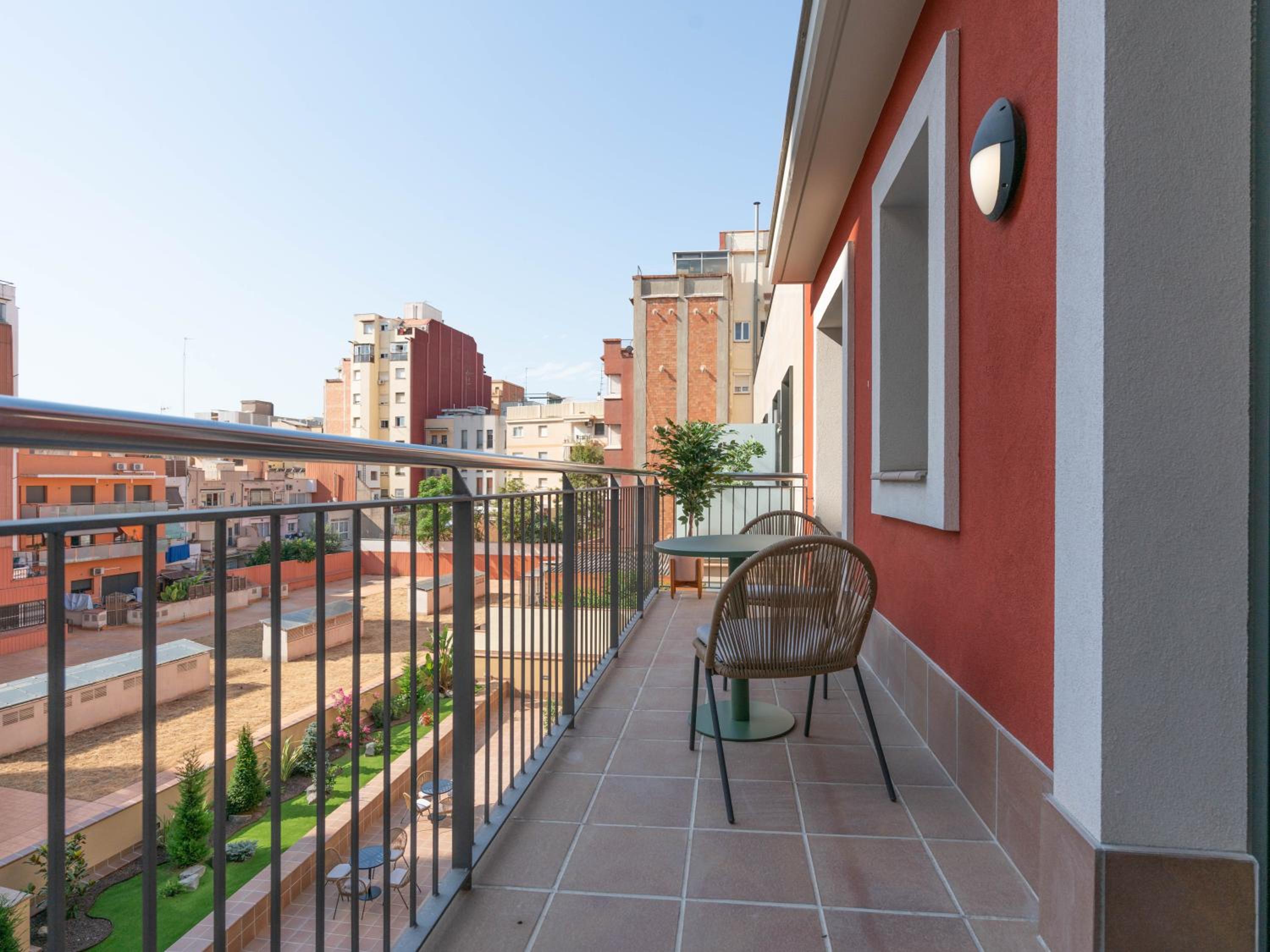 Limehome Barcelona Carrer de Besalú 90 - estancia temporal