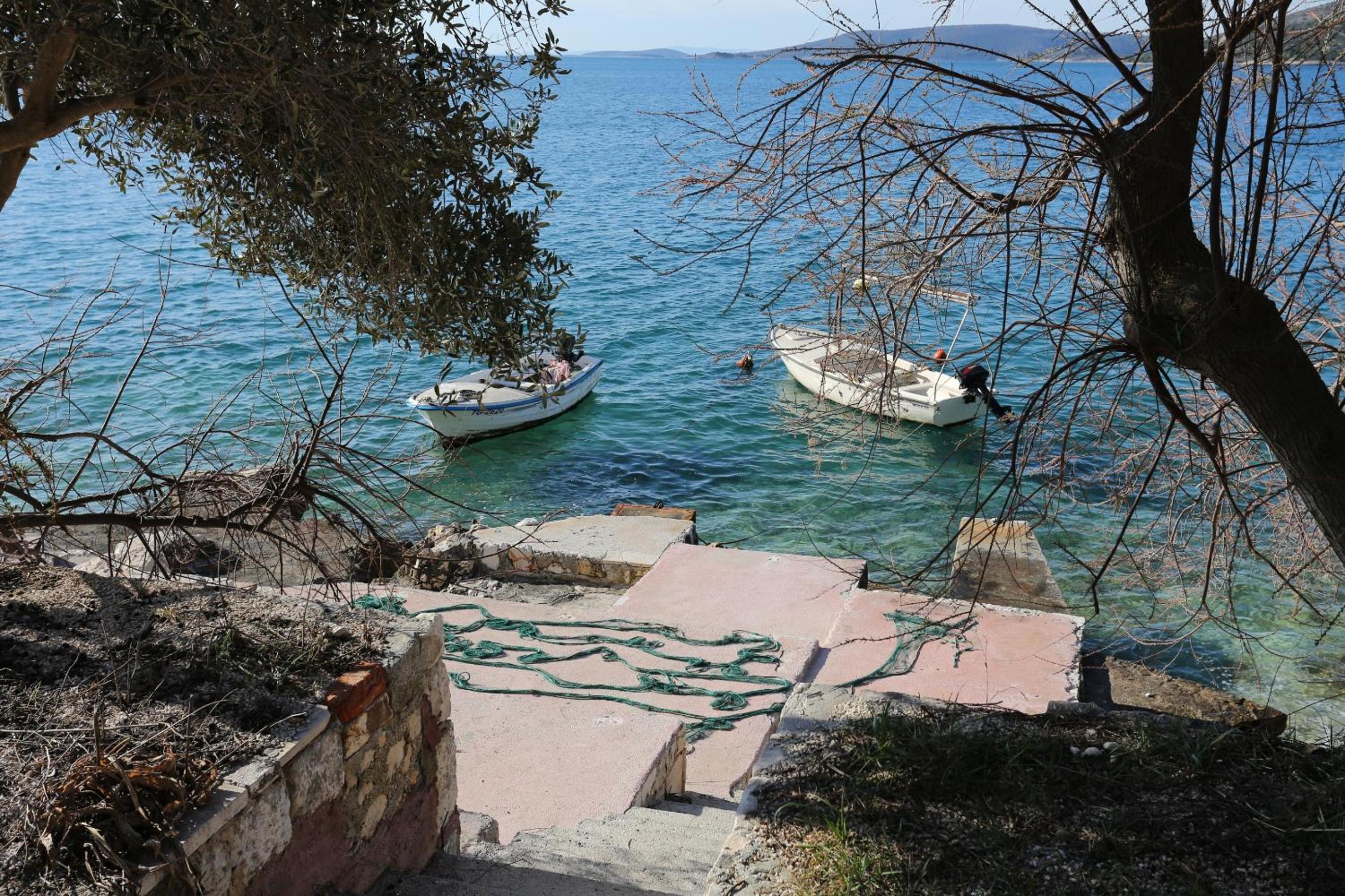 Apartments by the sea Seget Vranjica, Trogir - 10344 view 3