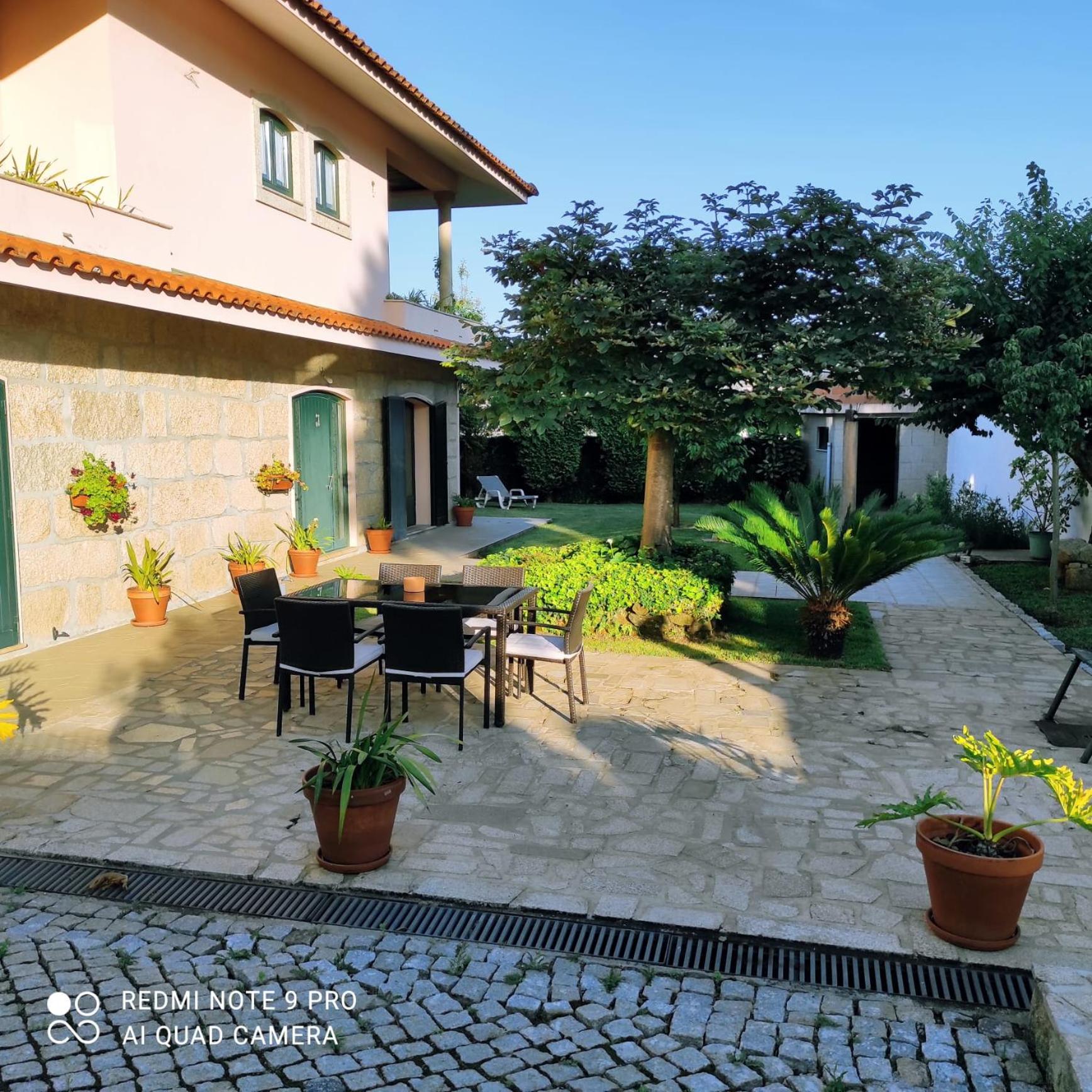 Casa Além Rio - quartos para 6 hóspedes em Santo Tirso view 3