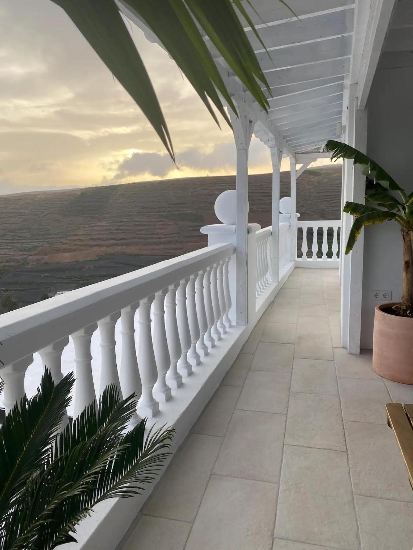 Las Nieves Suites