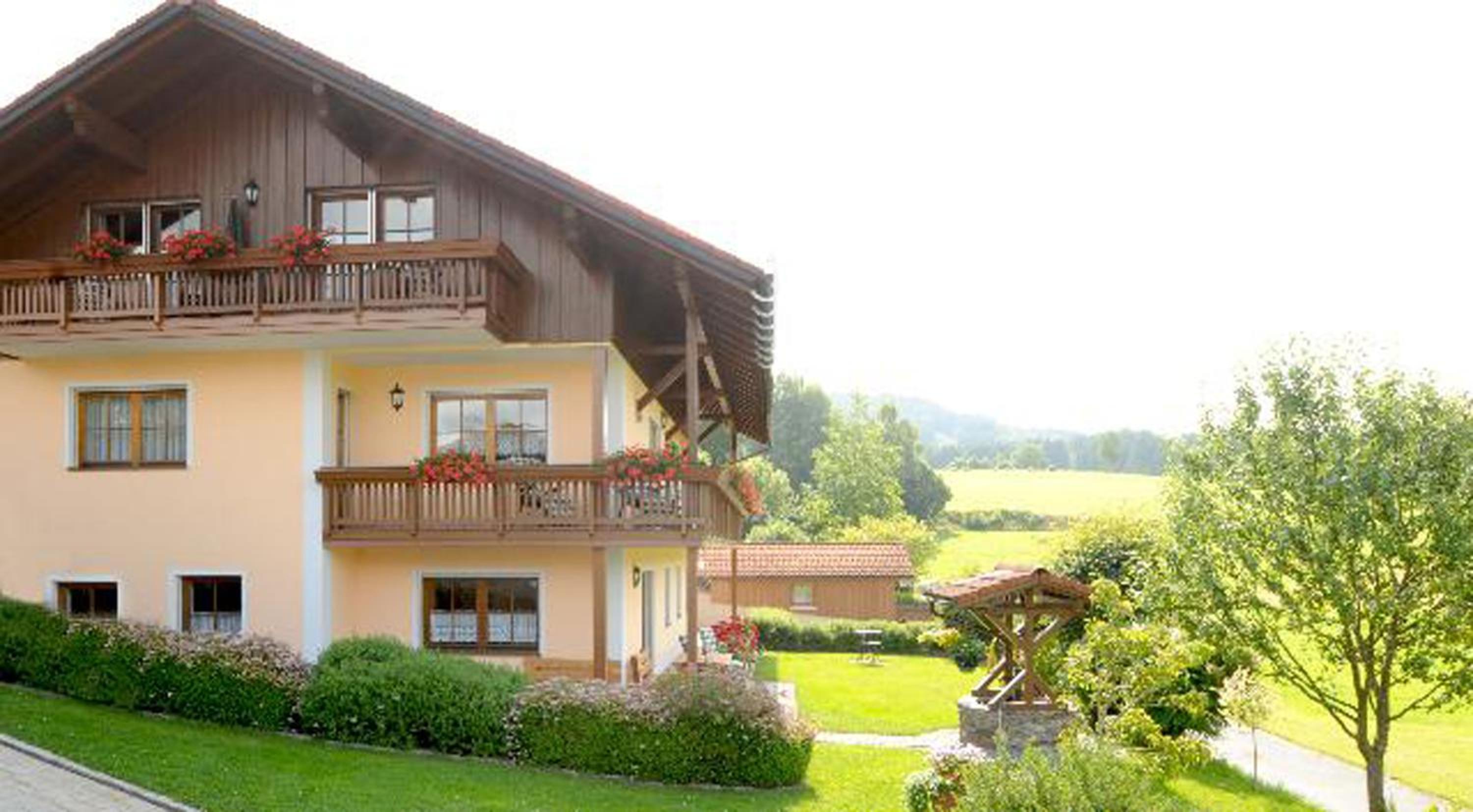 Ferienwohnungen Holzferienhäuser Leithenwald view 5