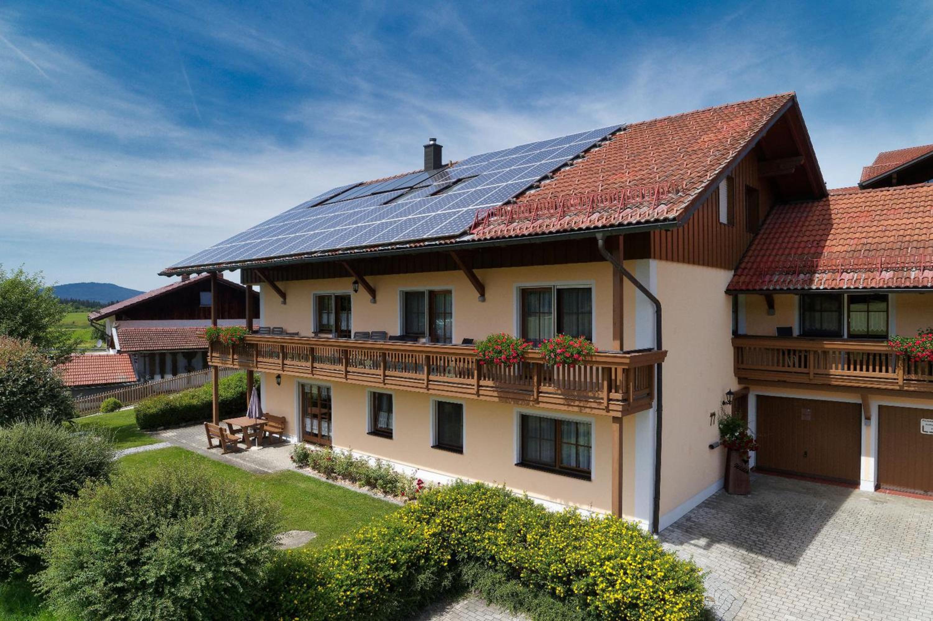 Ferienwohnungen Holzferienhäuser Leithenwald view 4