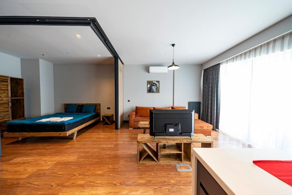 Classy, quality furnished residence-7/24 security ( Benesta 129 )