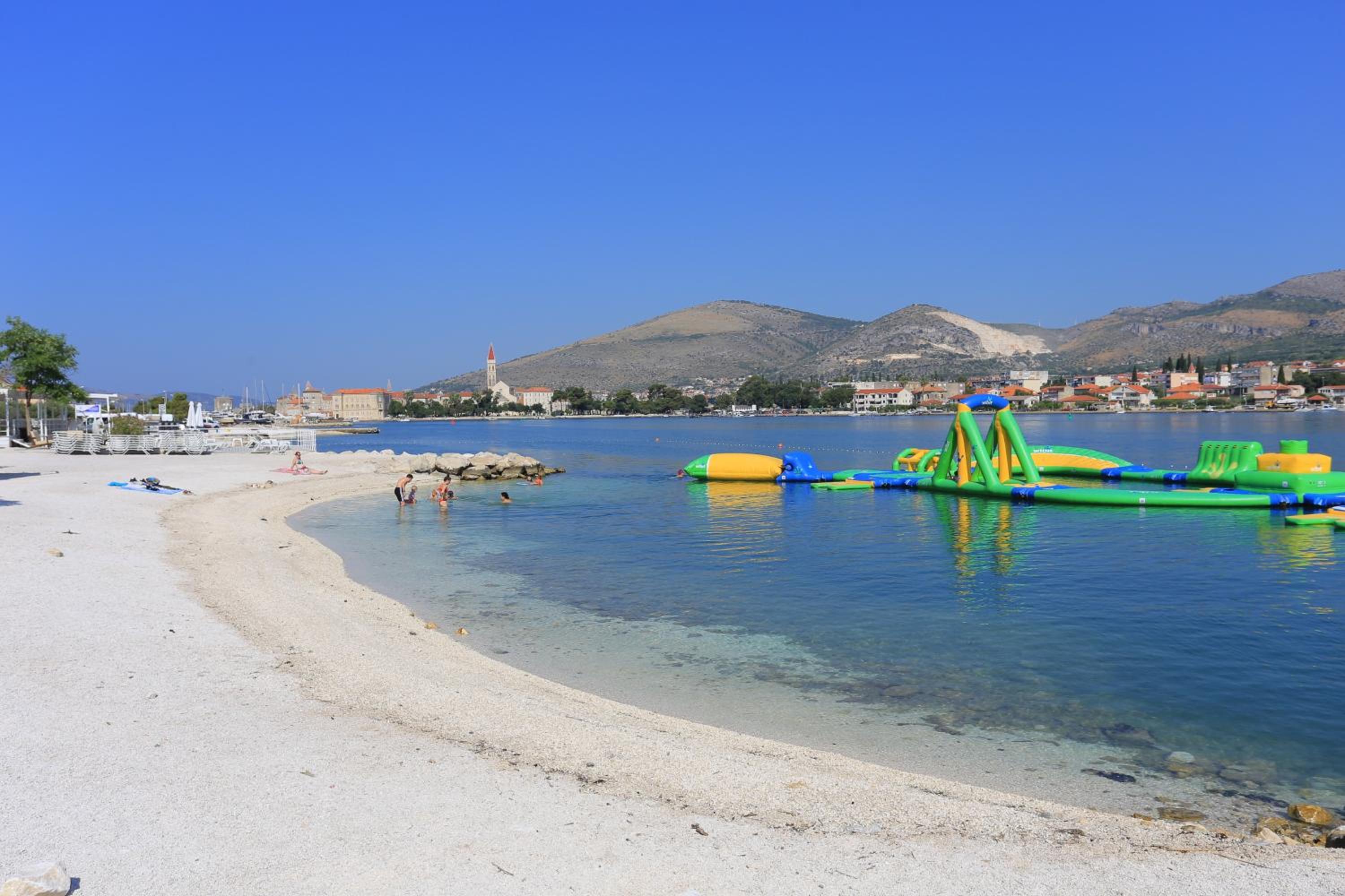 Apartments by the sea Trogir - 18953 view 5