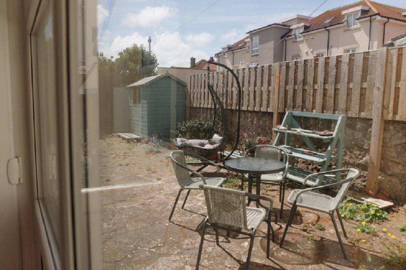 Lovely, Cosy Beachside Cottage 1 - Perfect Location view 3