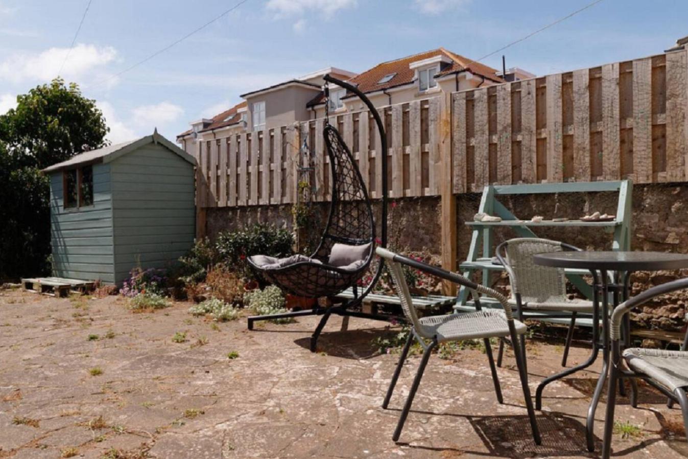 Lovely, Cosy Beachside Cottage 1 - Perfect Location view 5