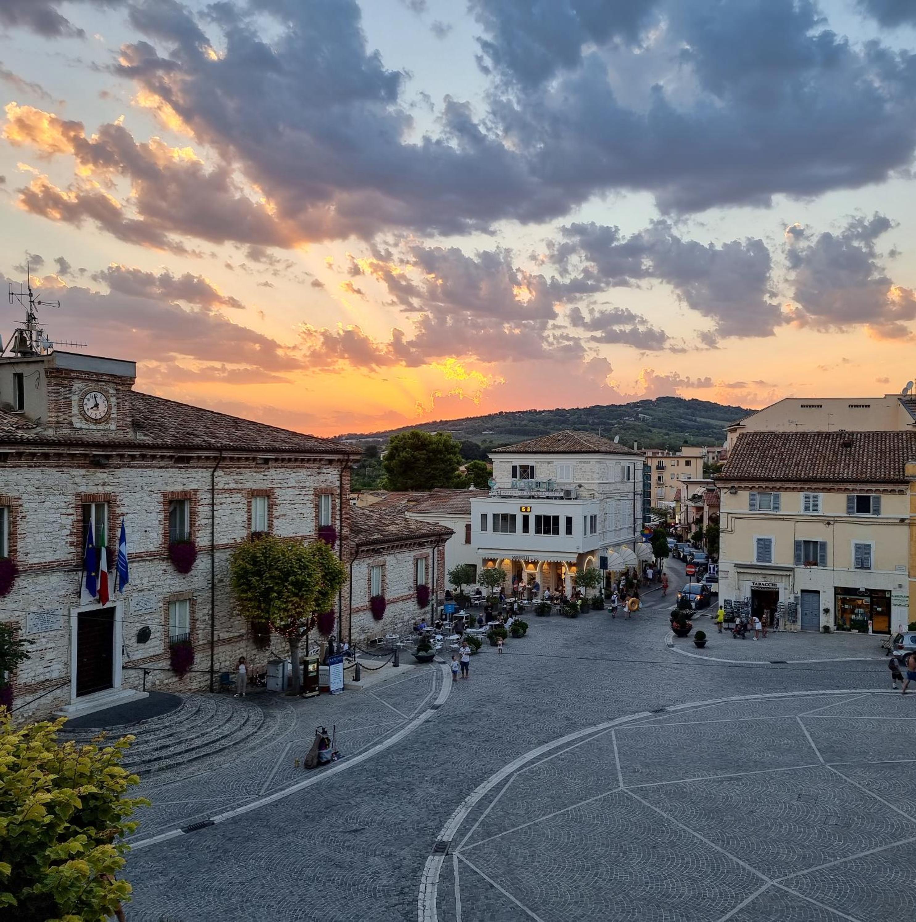 Viverenumana appartamenti la tua casa in centro a pochi passi dal mare view 4