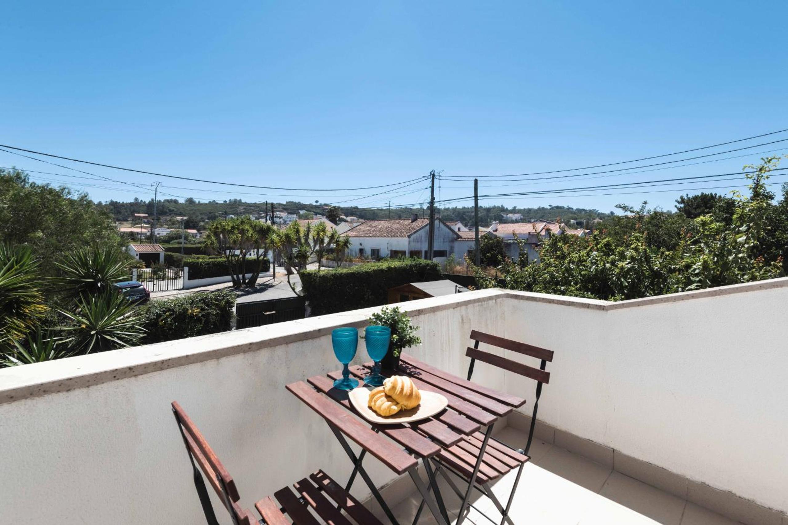 Sesimbra Stylish Villa by Homing