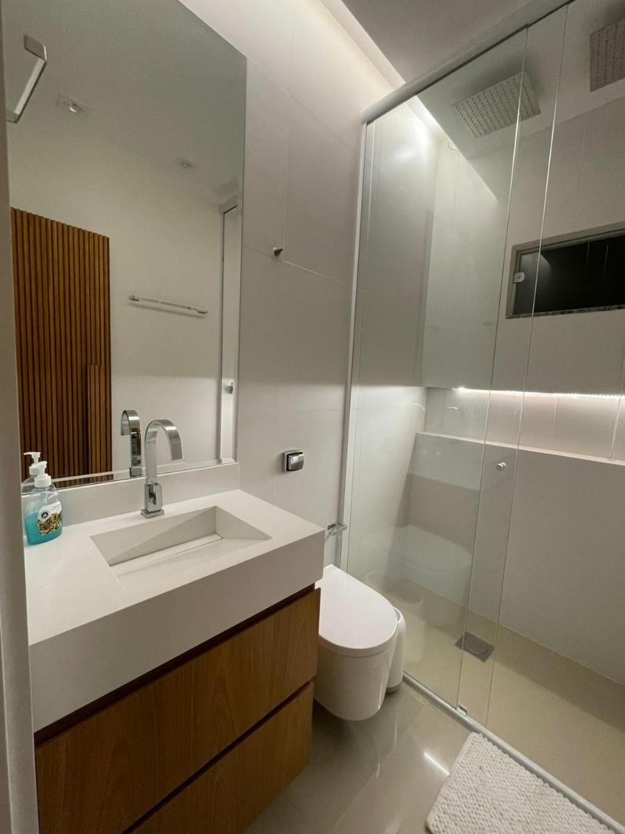 Apartamento praia Quadra mar vista mar aeroporto beto carrero navegantes