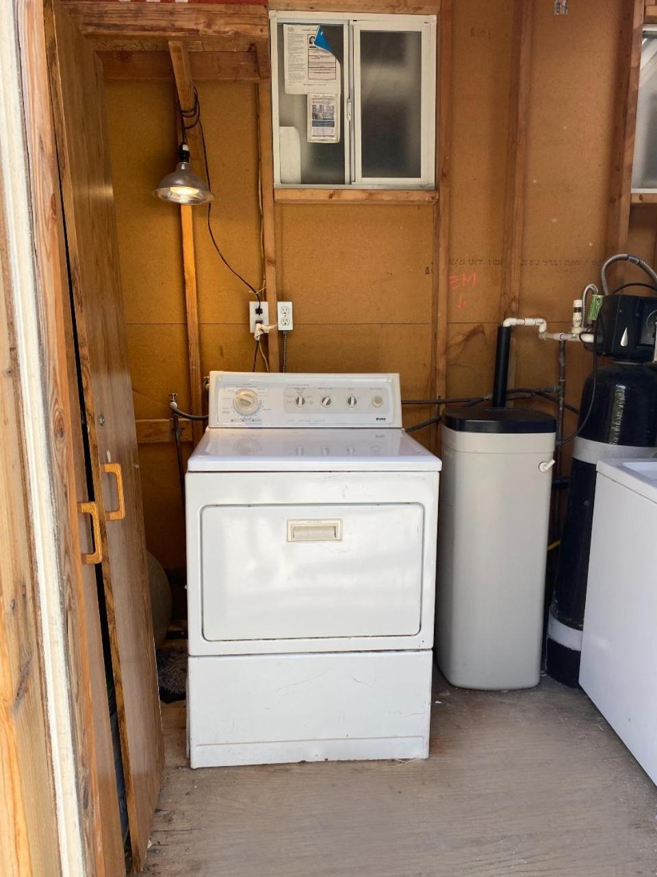 COZY 2 BEDROOM GUESTHOUSE IN BEVERLY HILLS