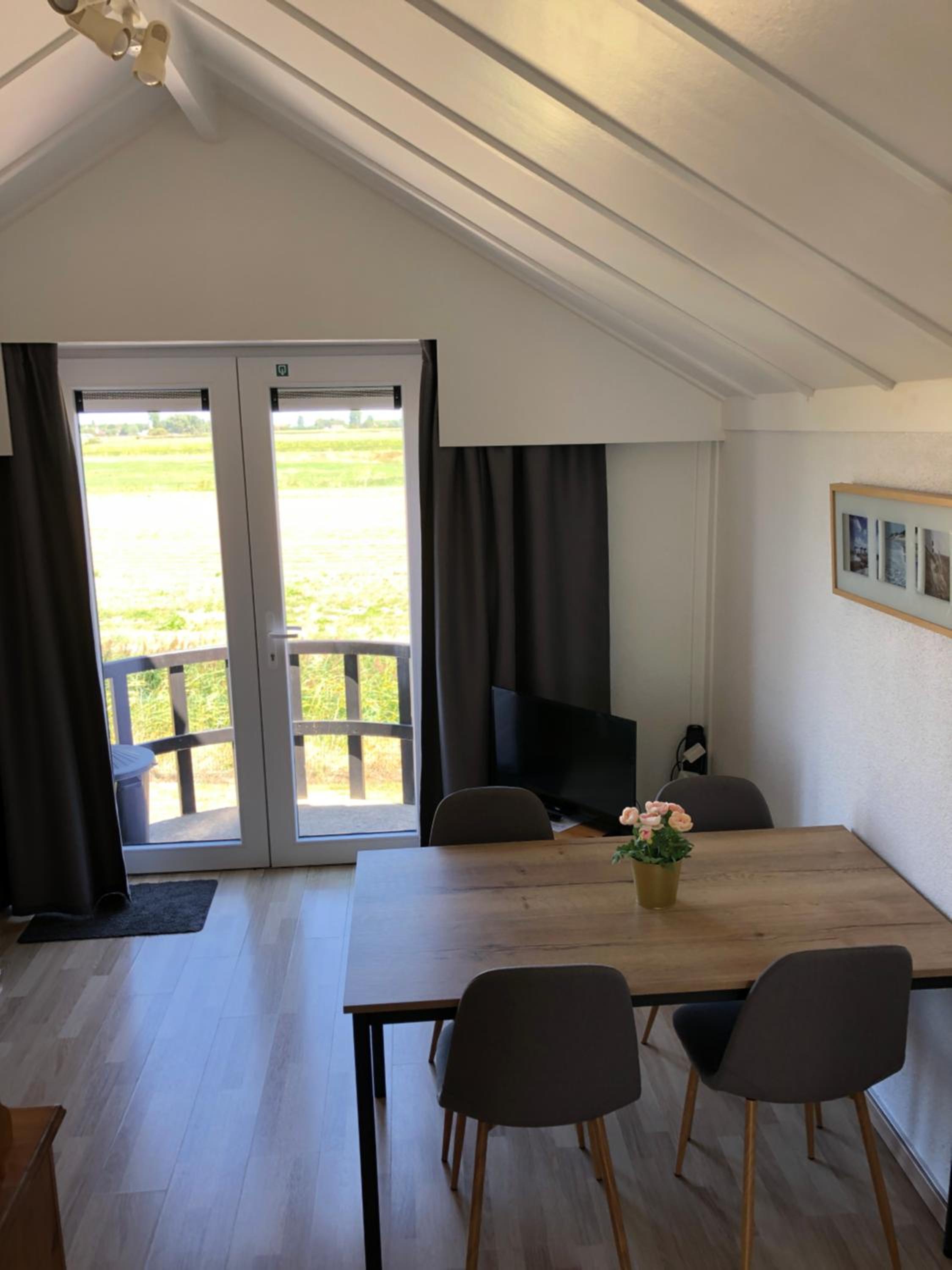 Knus appartement met zicht op zeepolder view 4