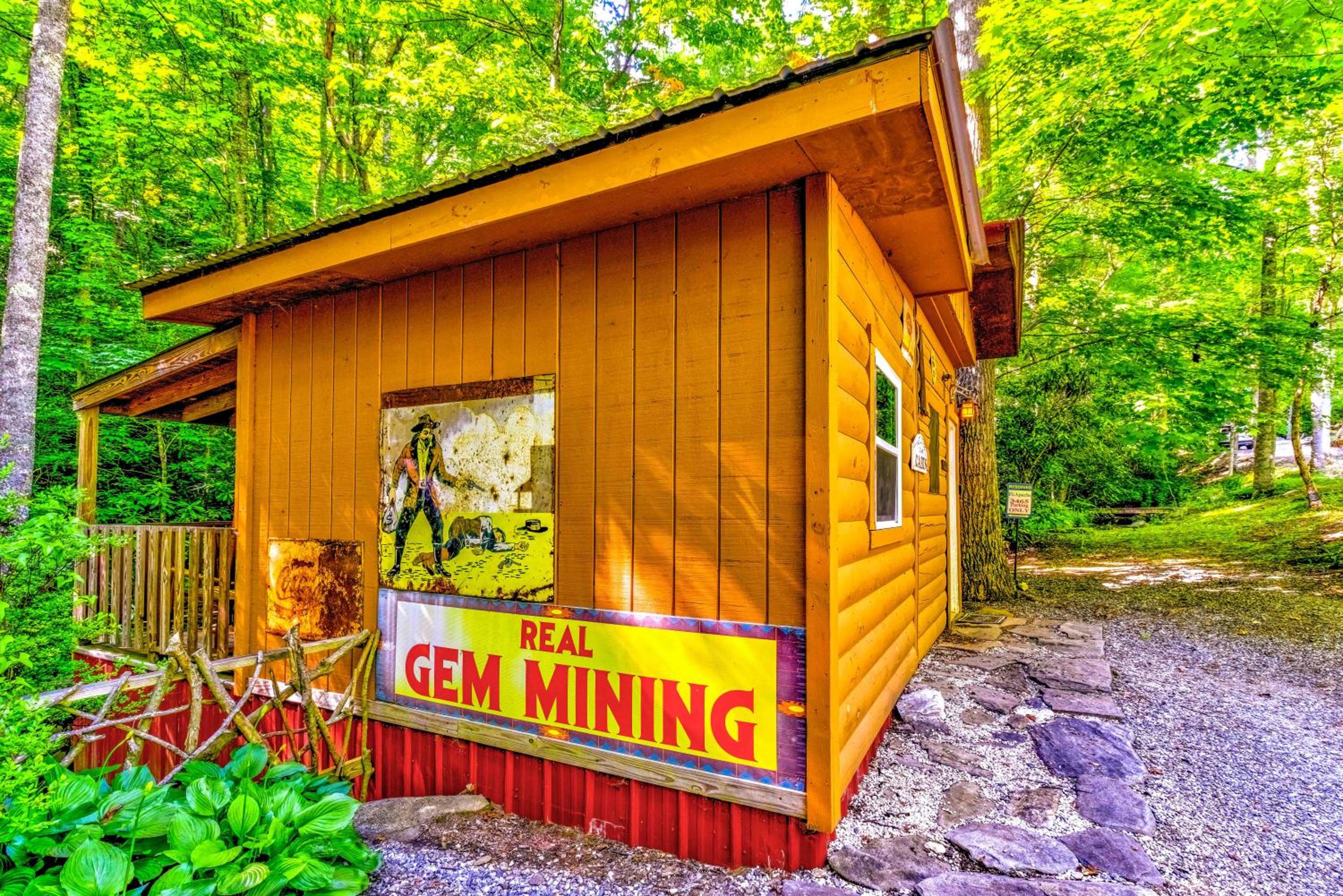 Panther Creek Cabins