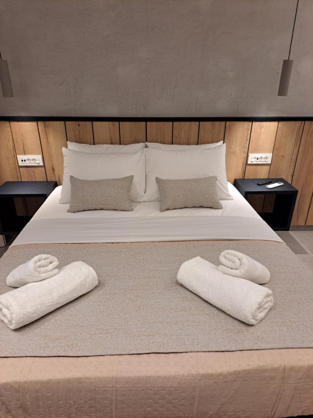 Pleasant Stay view 3