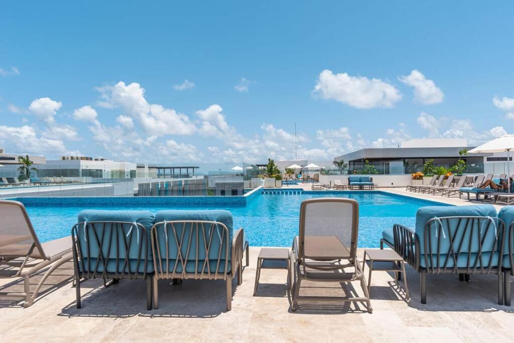 Beautiful Apt in top location! IPANA view 2