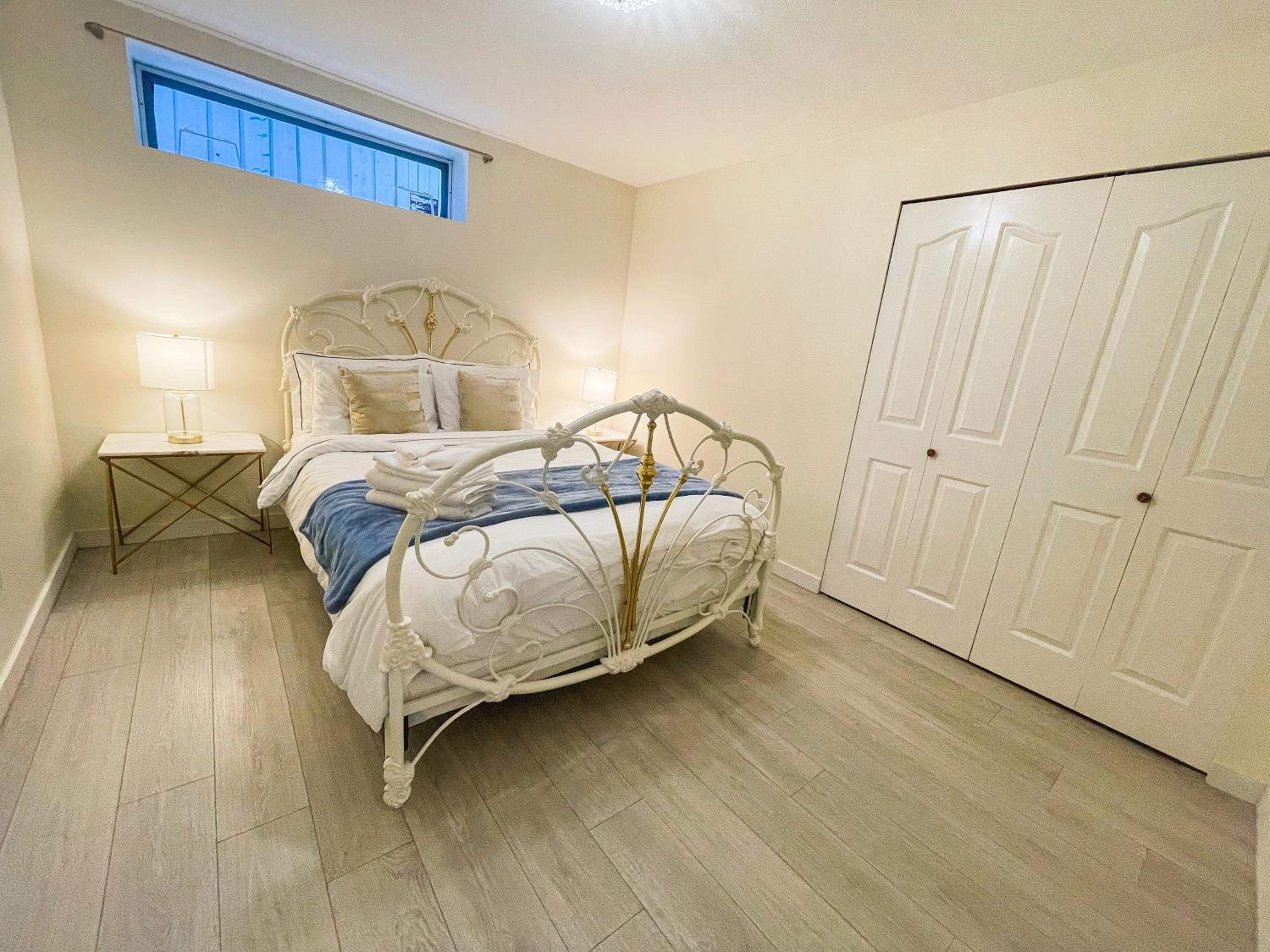 Adorable 2-Bedroom Basement in Vancouver