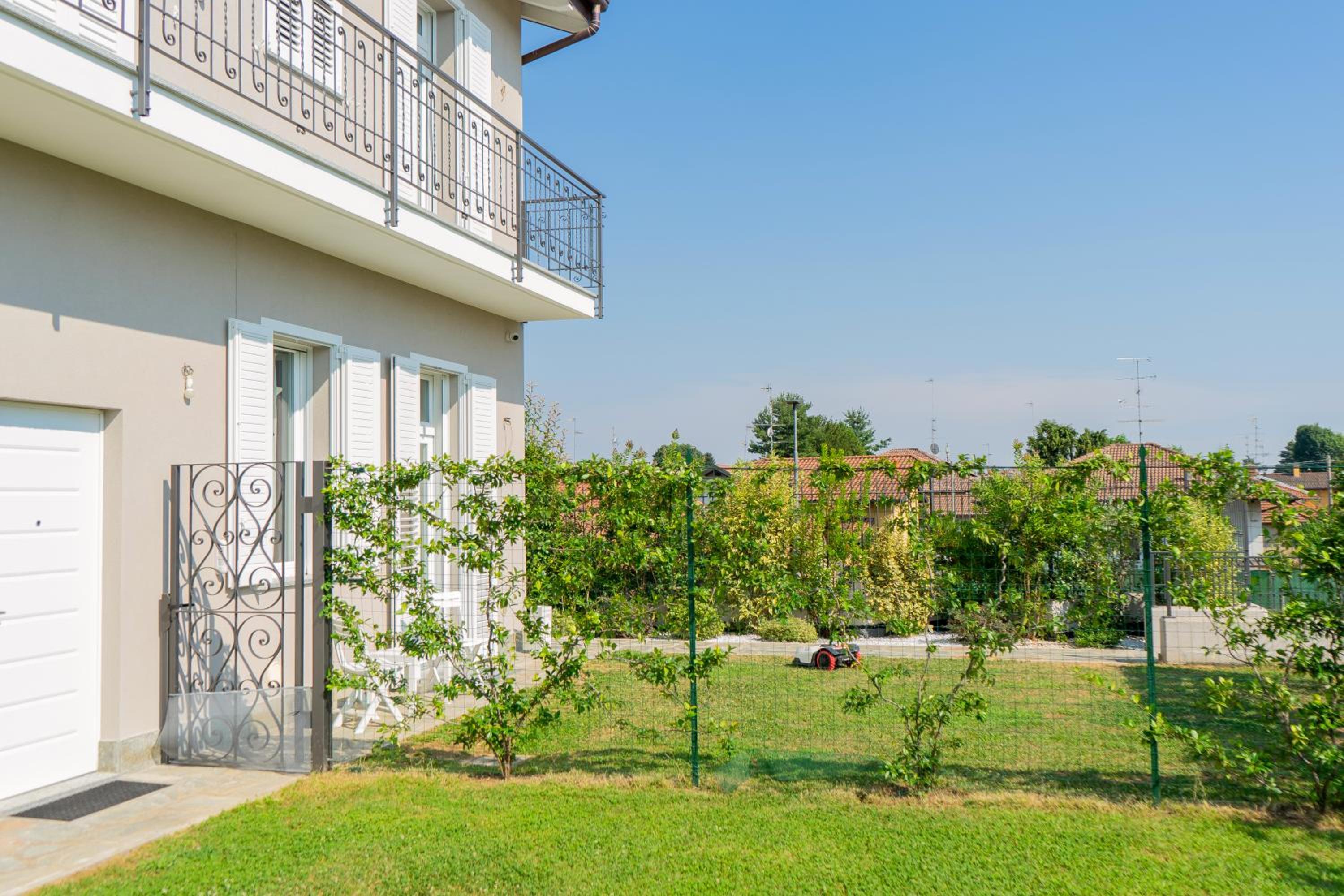 Somma Lombardo Vacations - BB Margante - Property Image 2