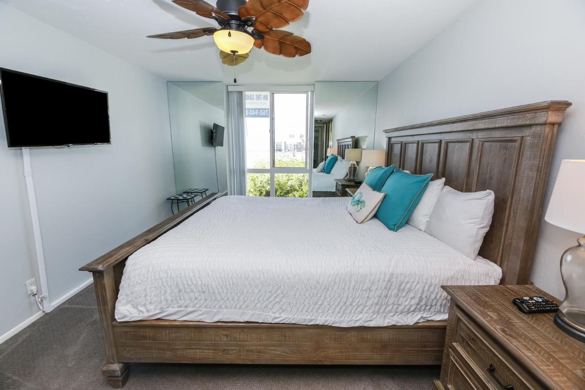 G32 - Harbor Cottage - On-the-Sand