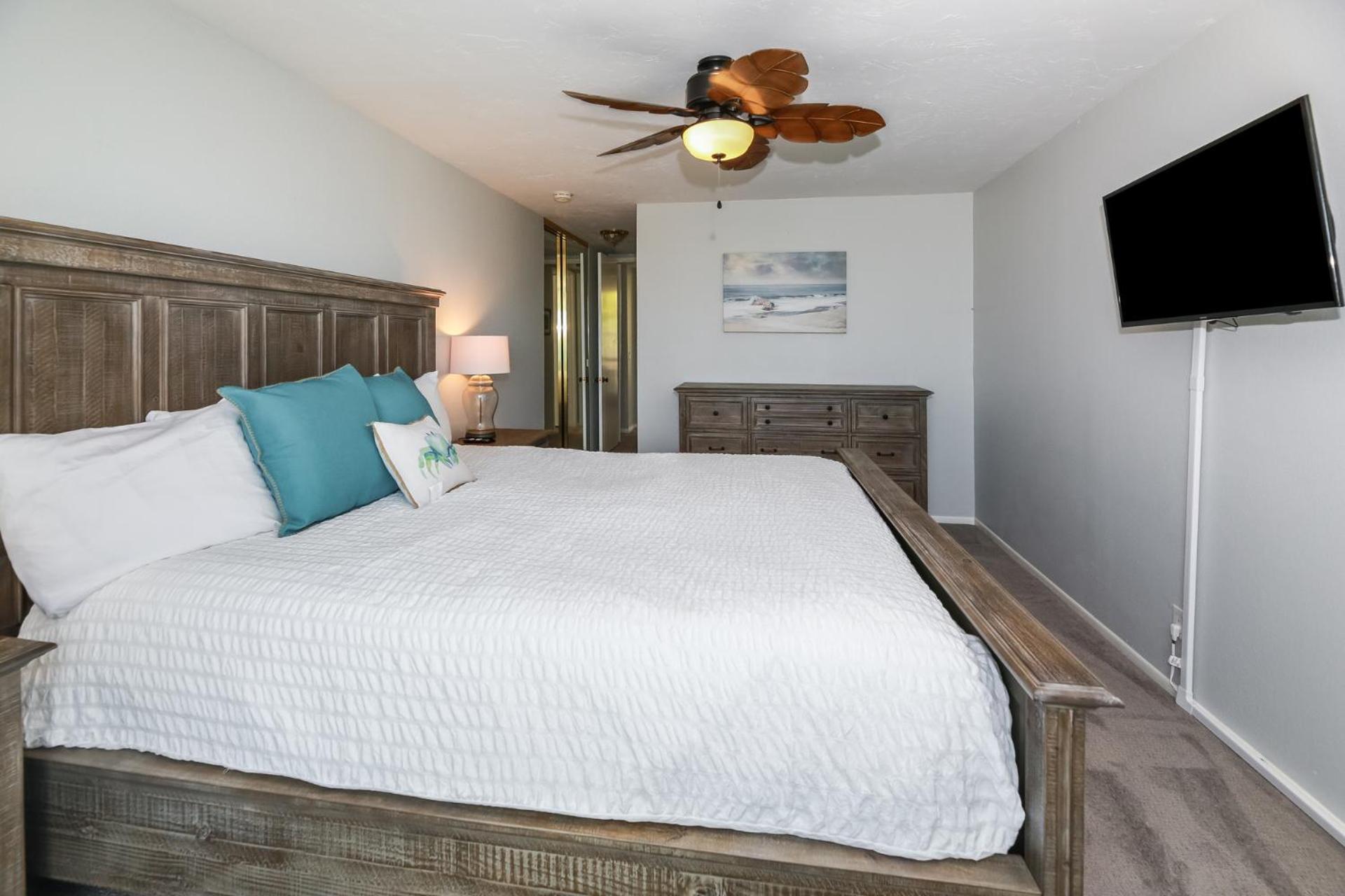 G32 - Harbor Cottage - On-the-Sand