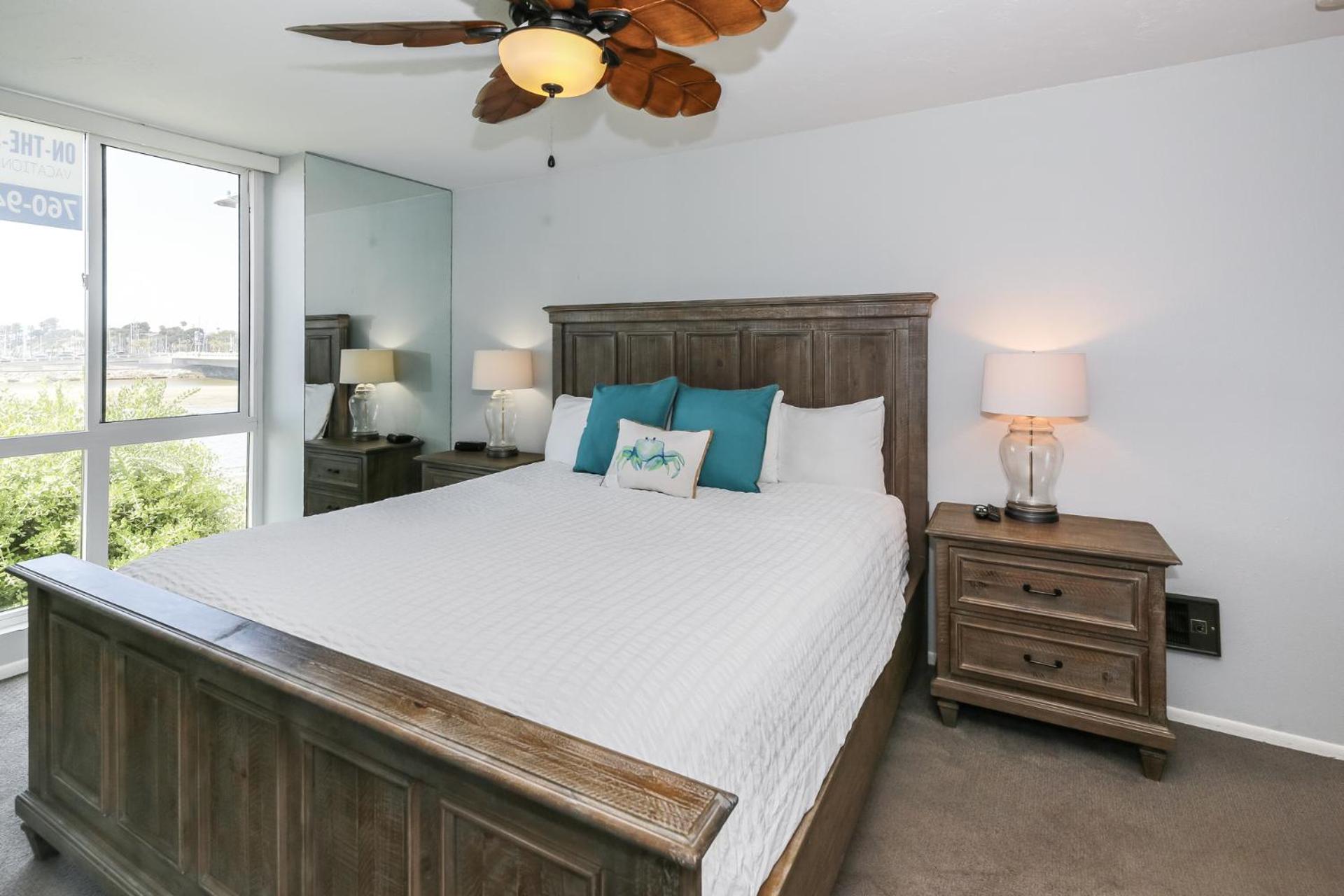 G32 - Harbor Cottage - On-the-Sand