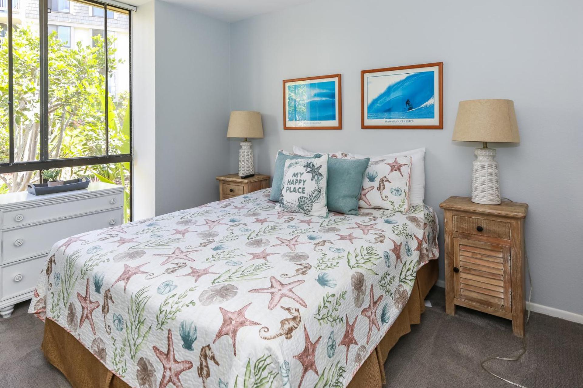 G32 - Harbor Cottage - On-the-Sand