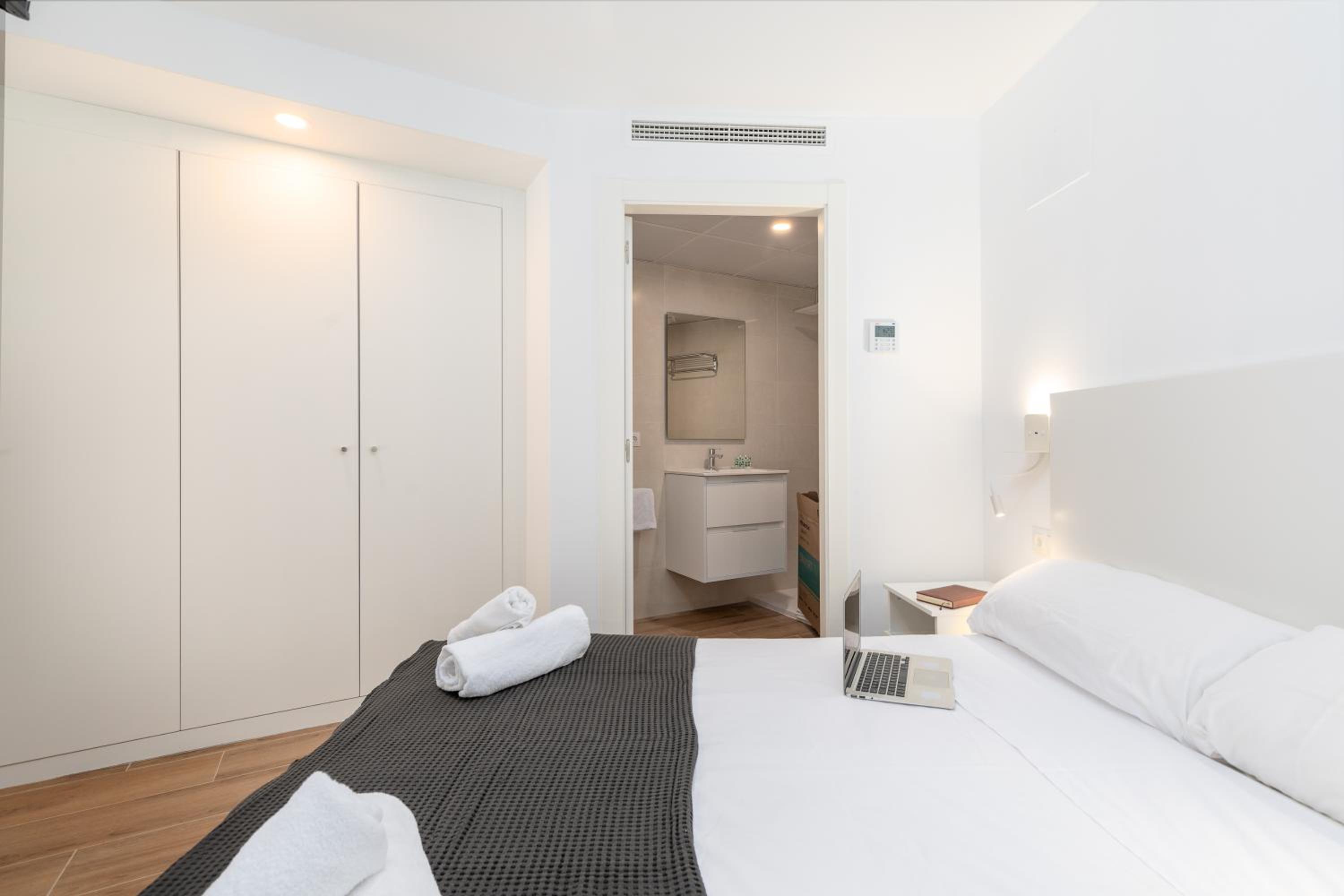 Travel Habitat Alameda Suites.