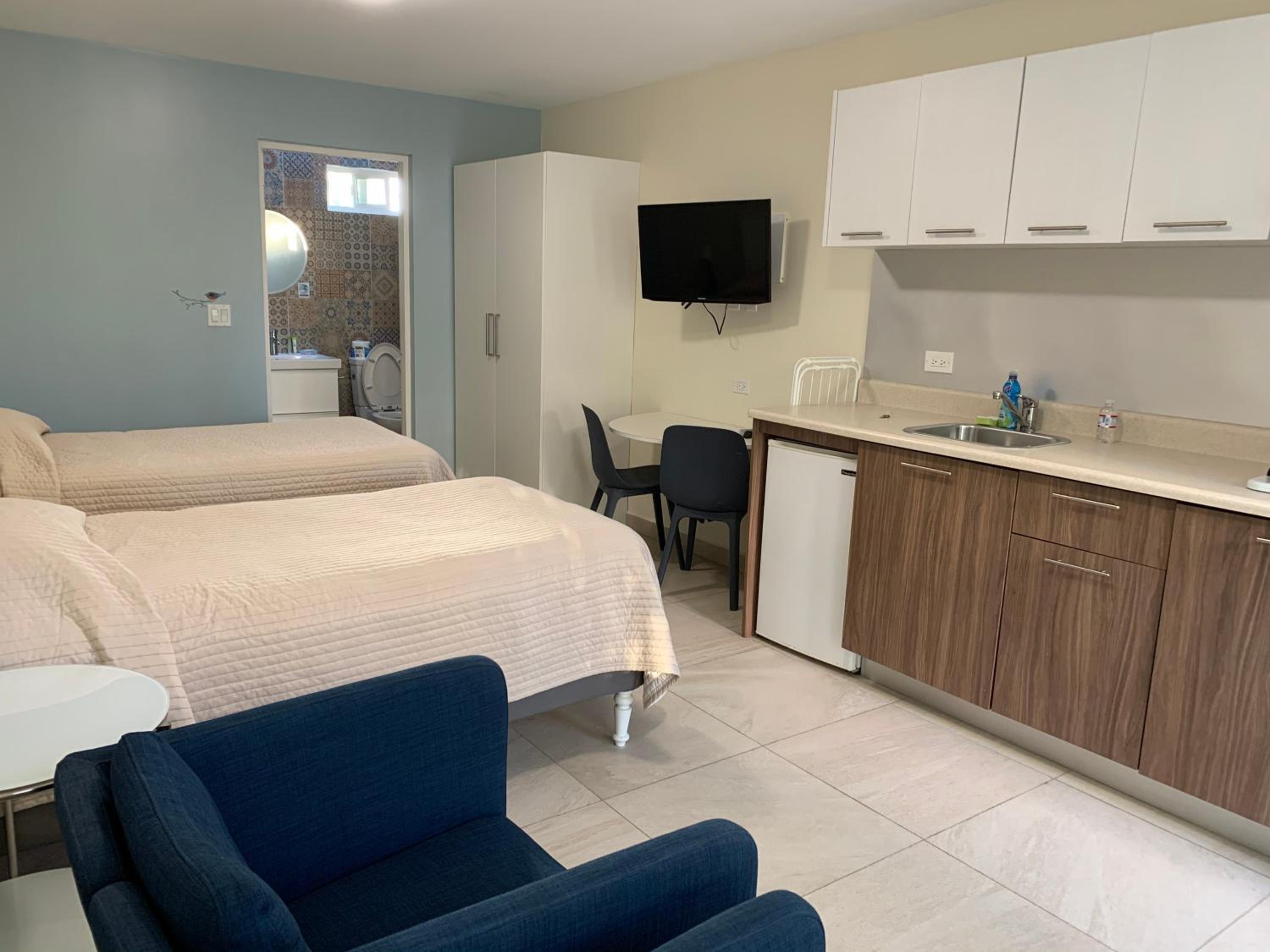 Dali Suites -Accommodations in Playas de Tijuana view 3