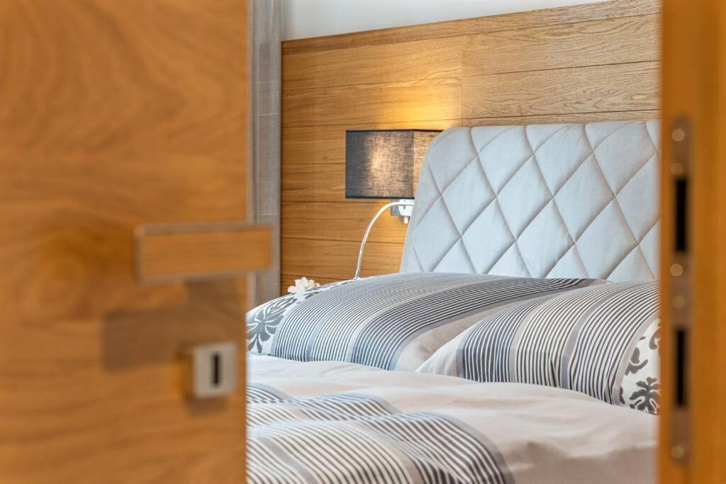 Residence Koubek - Útulný apartmán s výhledem a parkováním