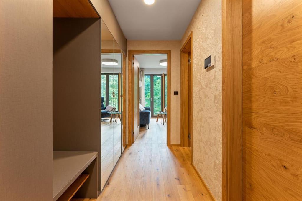 Residence Koubek - Útulný apartmán s výhledem a parkováním