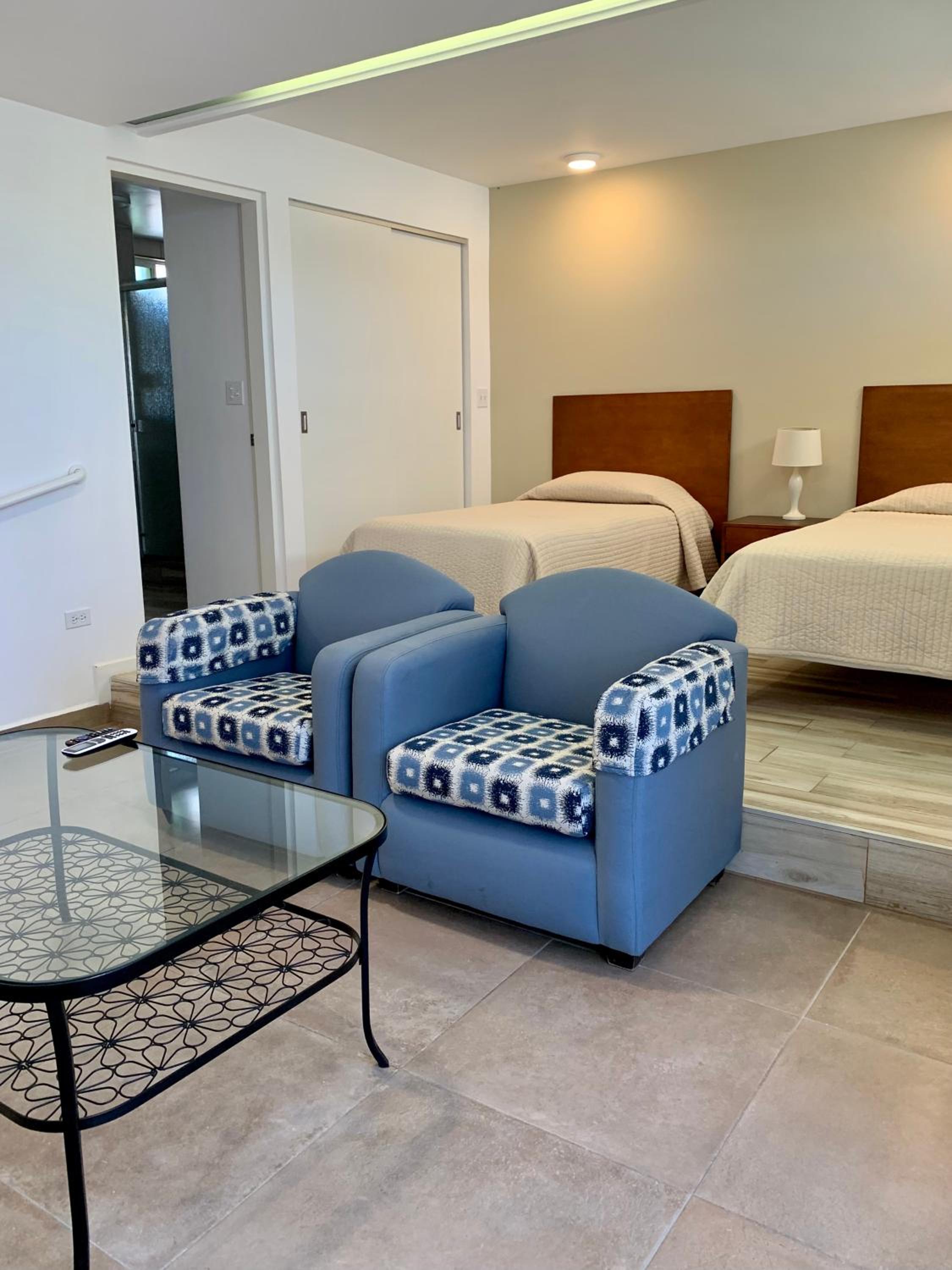 Dali Suites -Accommodations in Playas de Tijuana view 2