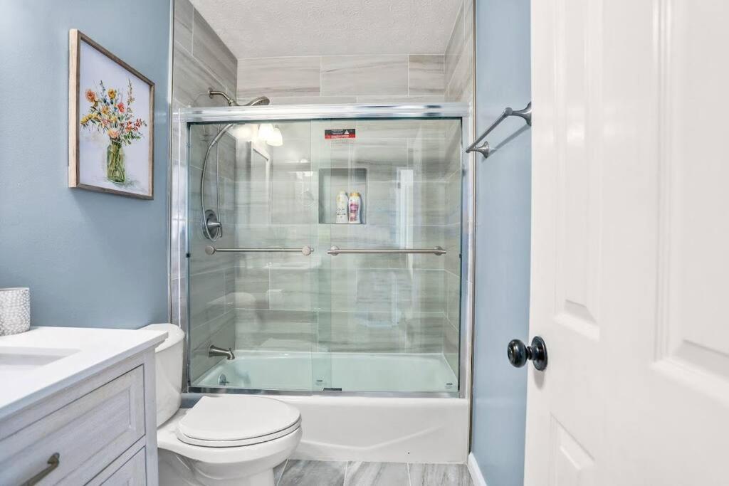 Lovely 5Bed, 3-FullBath ! 5min to free way I-85 view 2