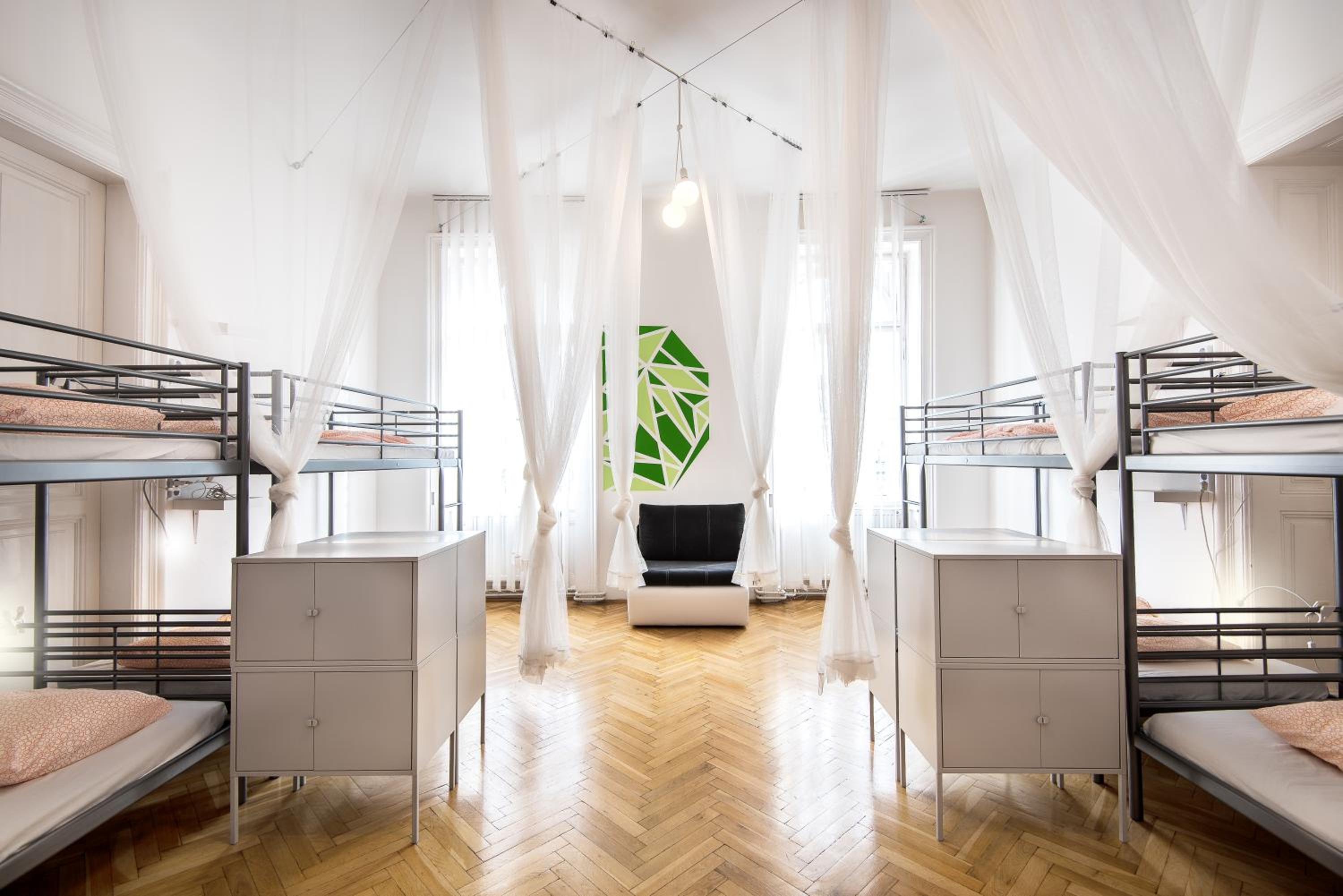 Avenue Hostel