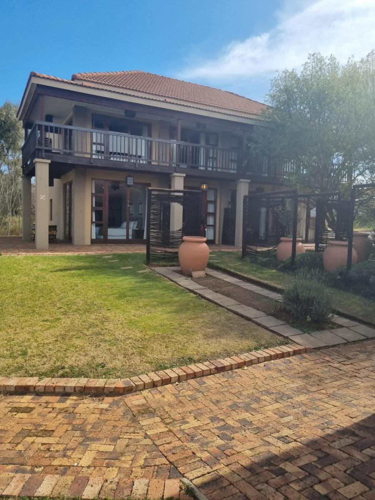 Emufuleni river logde