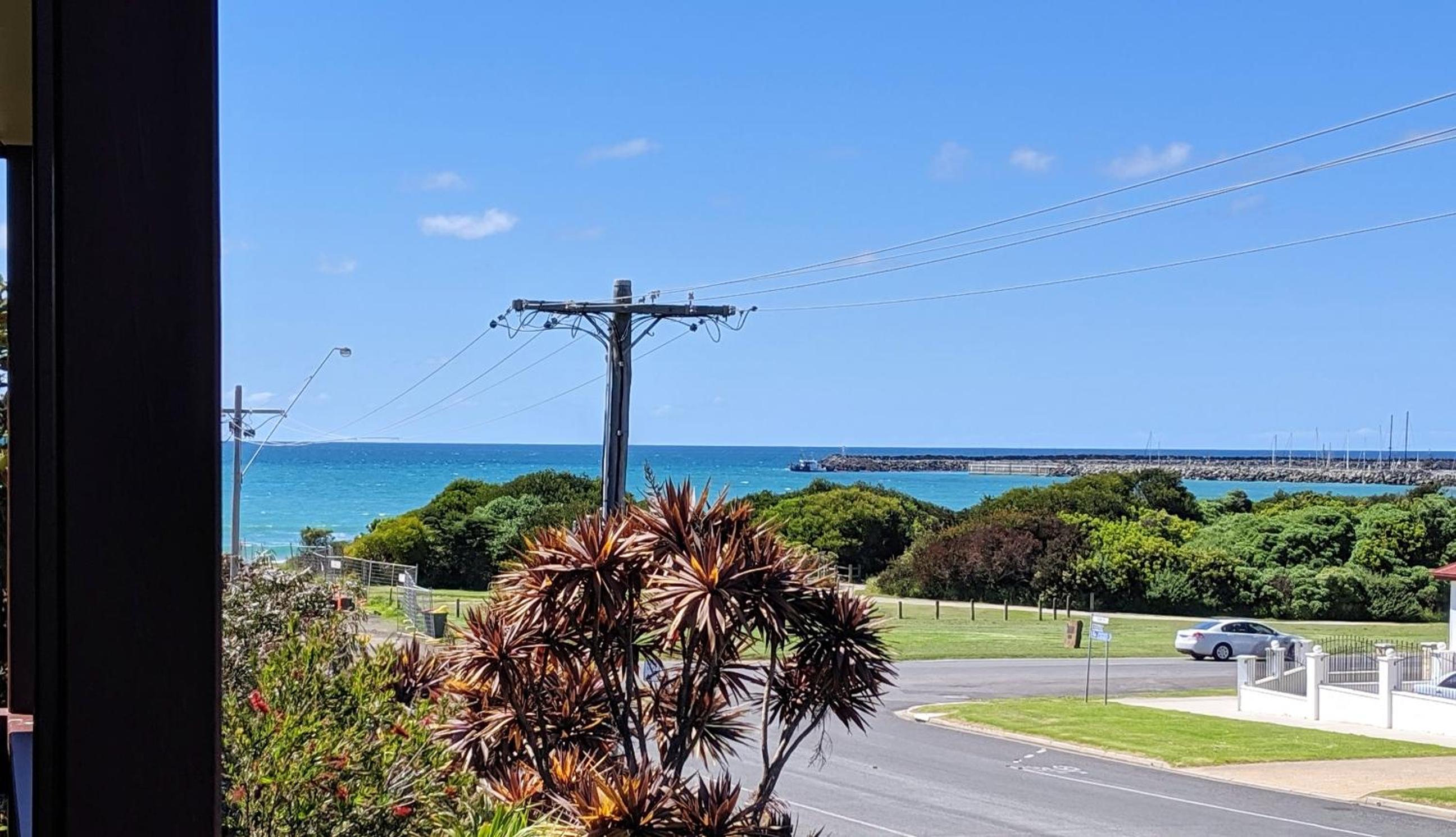 Seaview Motel & Apartments