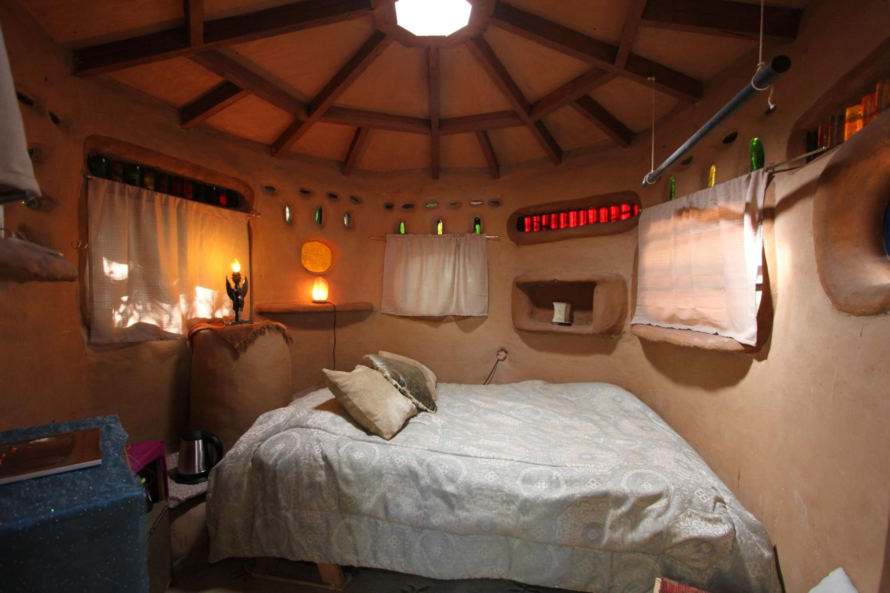 Hobbit Hut
