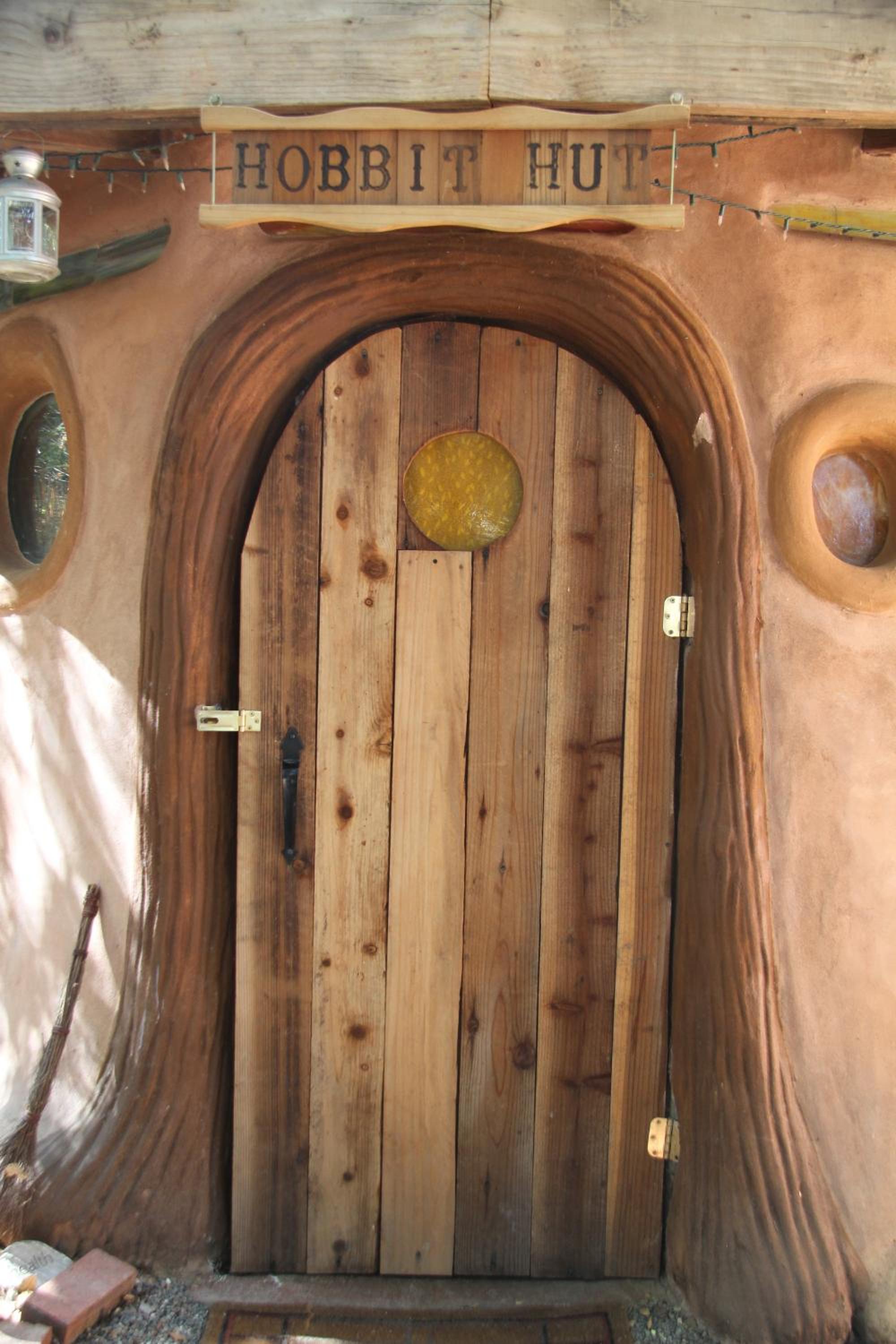 Hobbit Hut