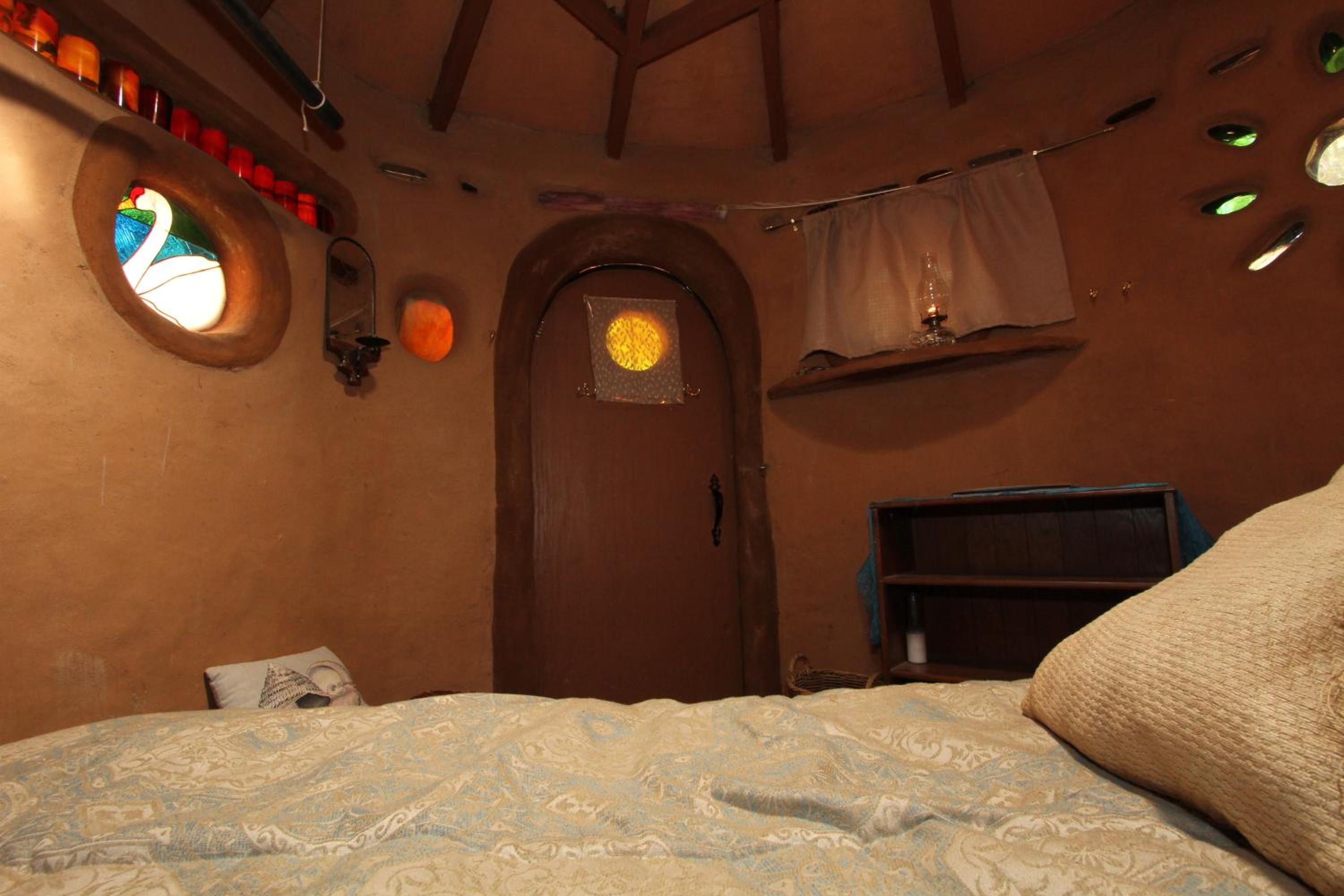 Hobbit Hut
