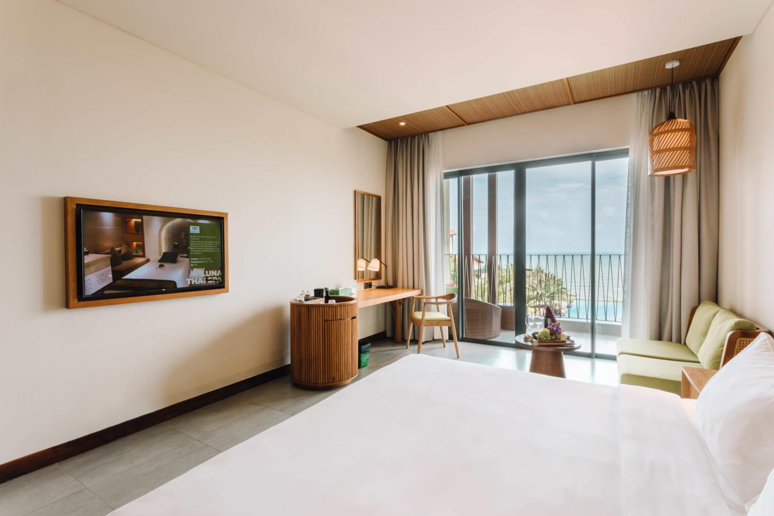 Dusit Princess Moonrise Beach Resort