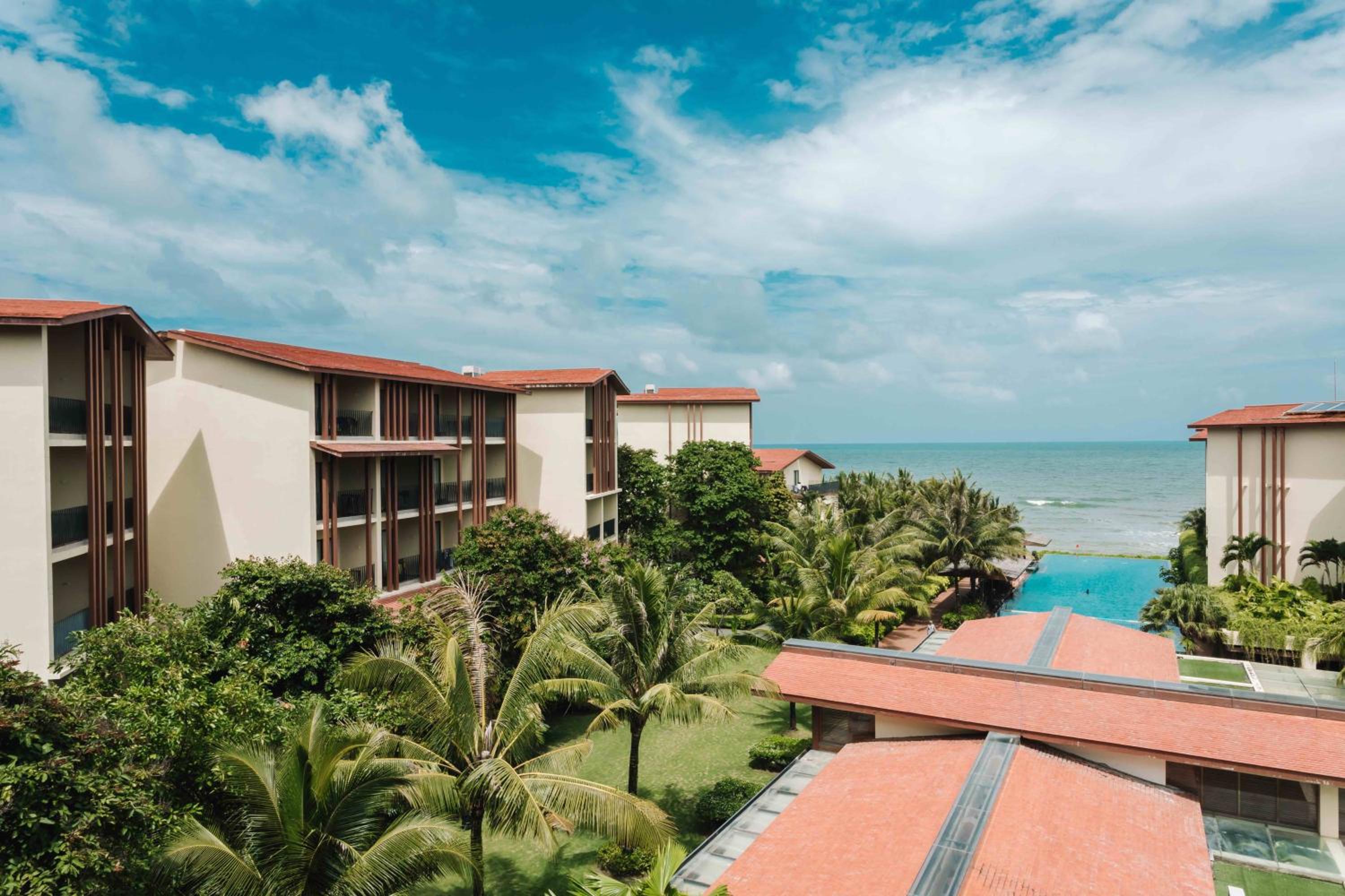 Dusit Princess Moonrise Beach Resort