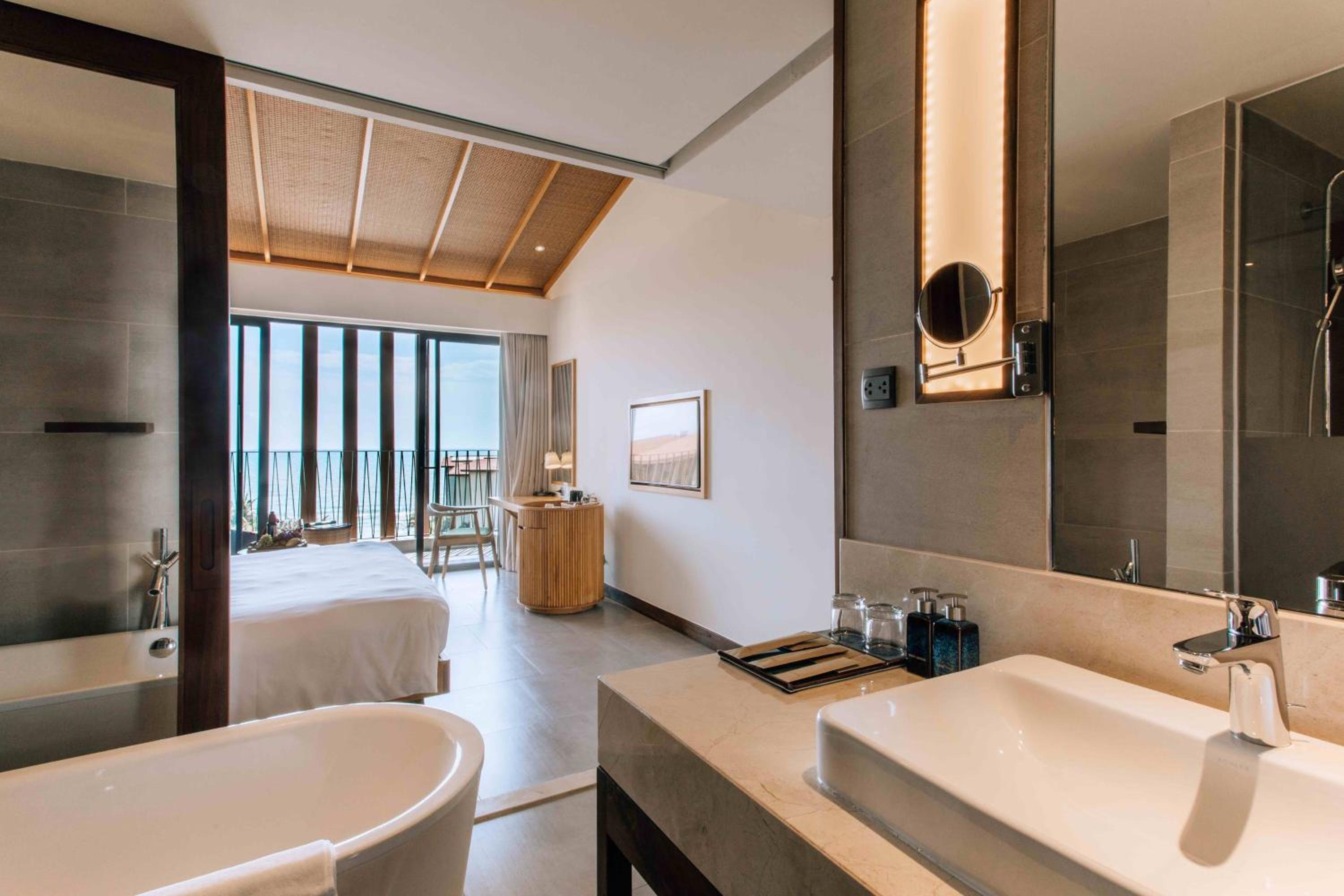 Dusit Princess Moonrise Beach Resort