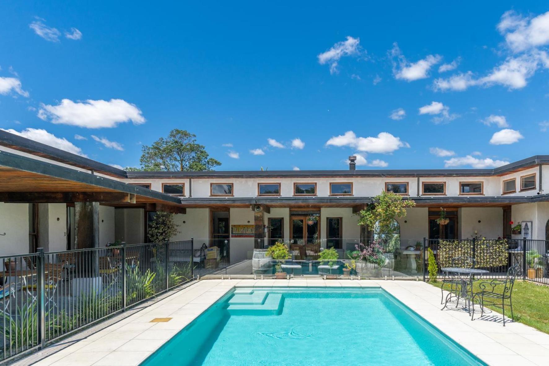 Hotel Antria Boutique Lodge - Image 1