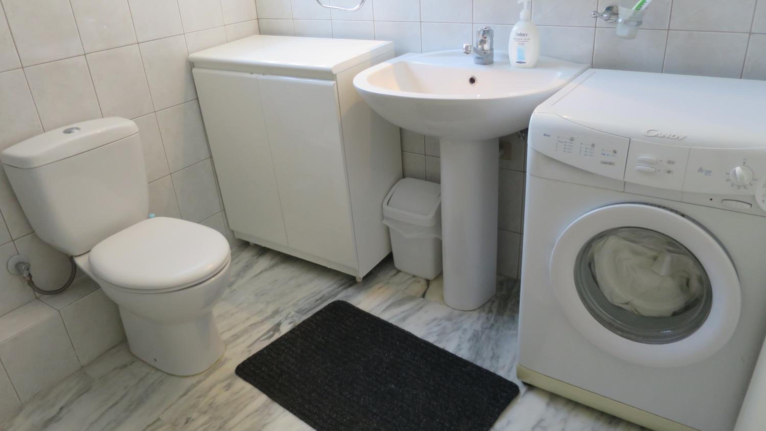 Modern apartment near Acropolis peaceful location.