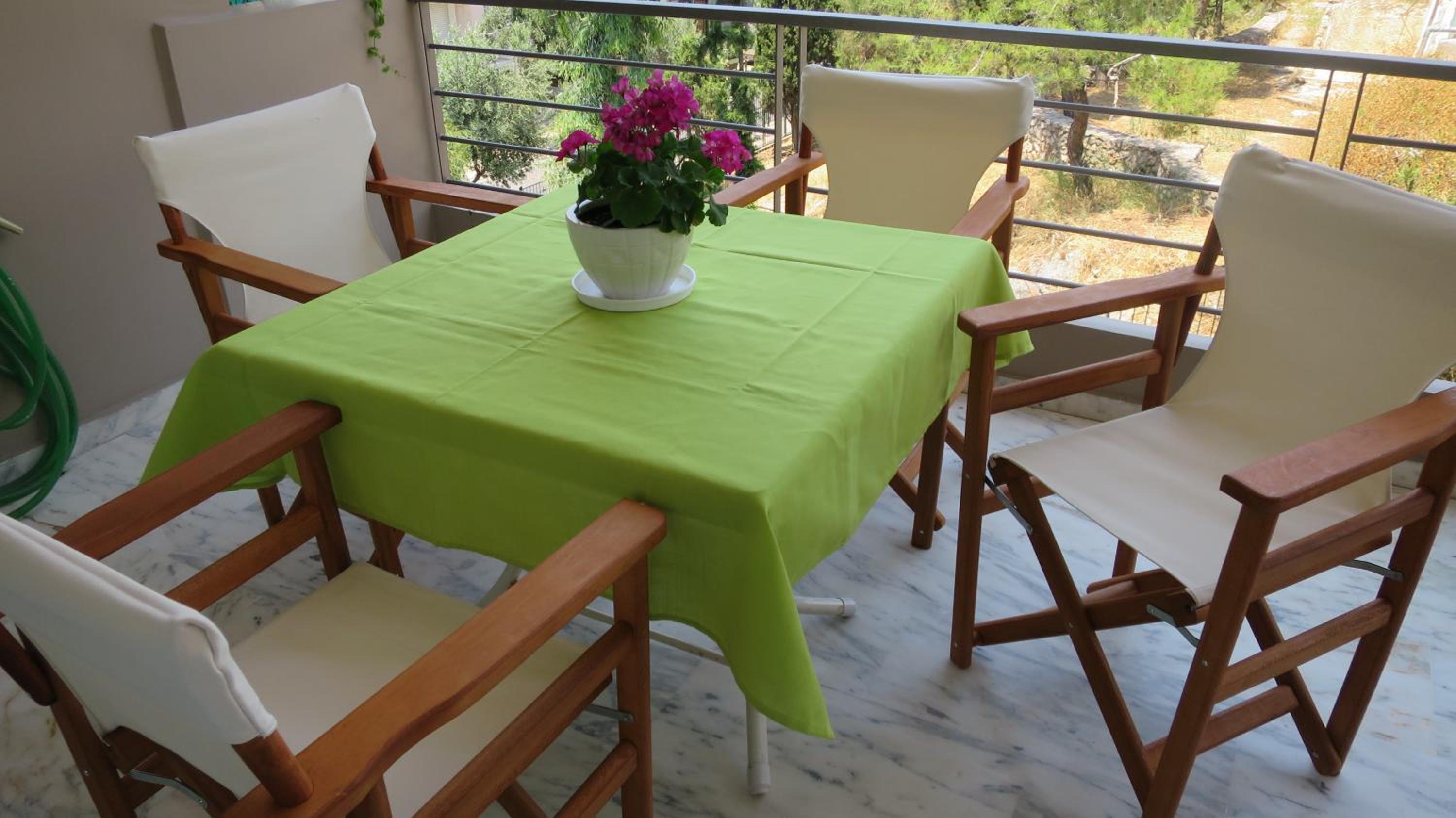 Modern apartment near Acropolis peaceful location.