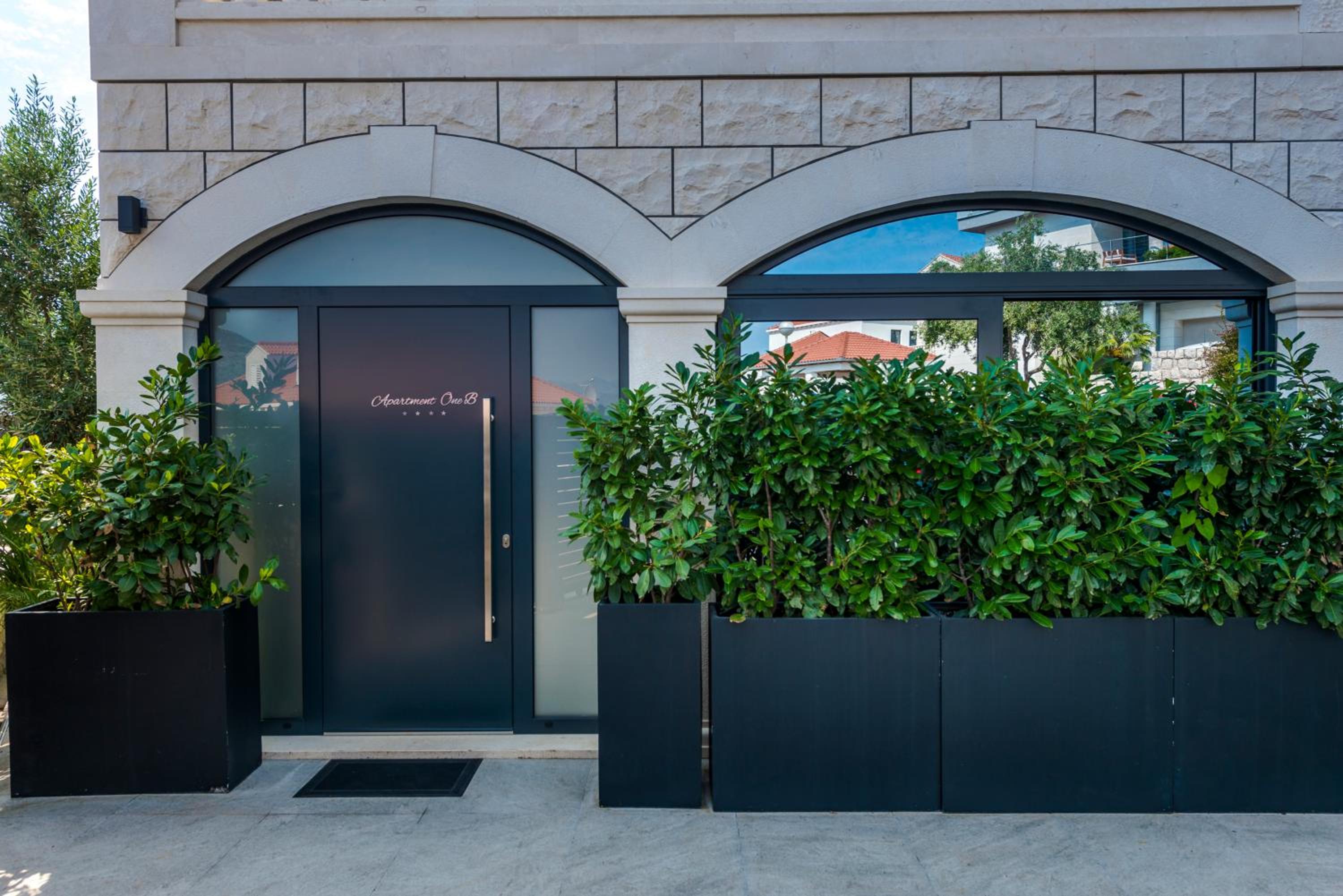 Hotel Apartment One B with Heated Private pool - Image 1