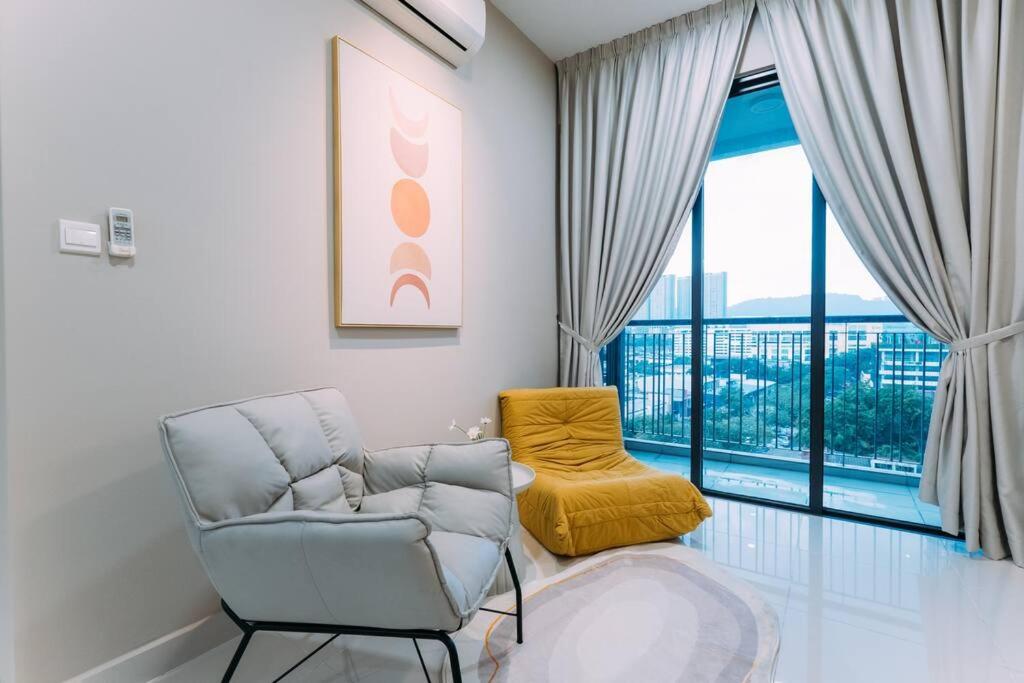 NEW! French Style 3BR 8pax Mytown Sunway Velocity