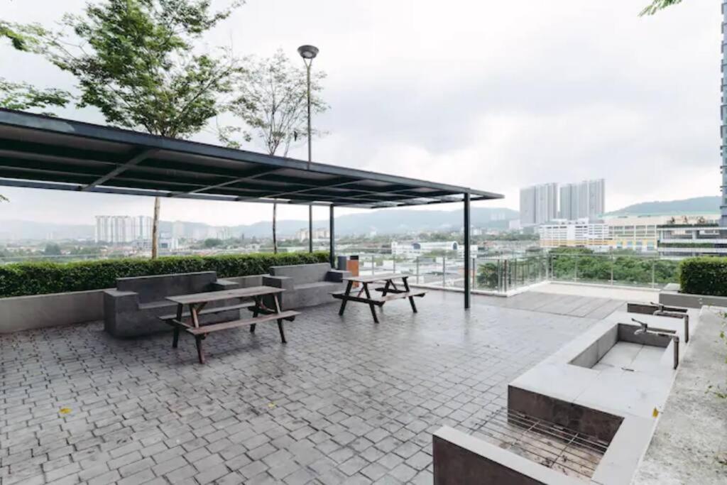 NEW! French Style 3BR 8pax Mytown Sunway Velocity
