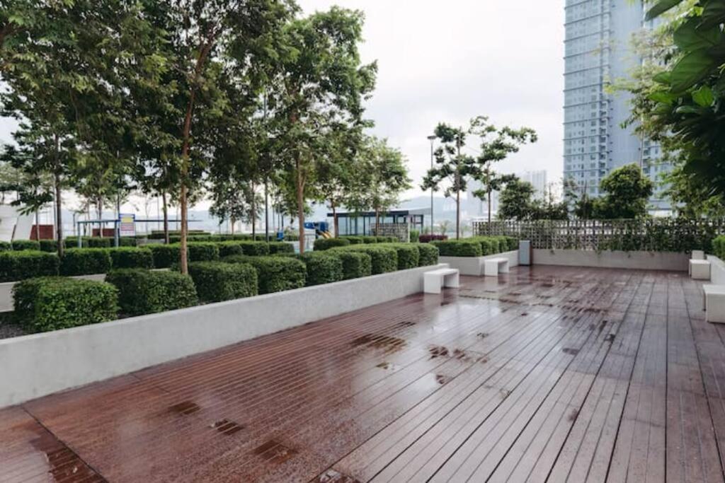 NEW! French Style 3BR 8pax Mytown Sunway Velocity