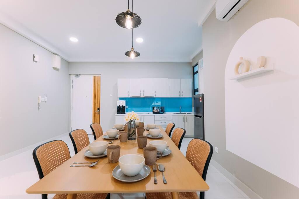 NEW! French Style 3BR 8pax Mytown Sunway Velocity