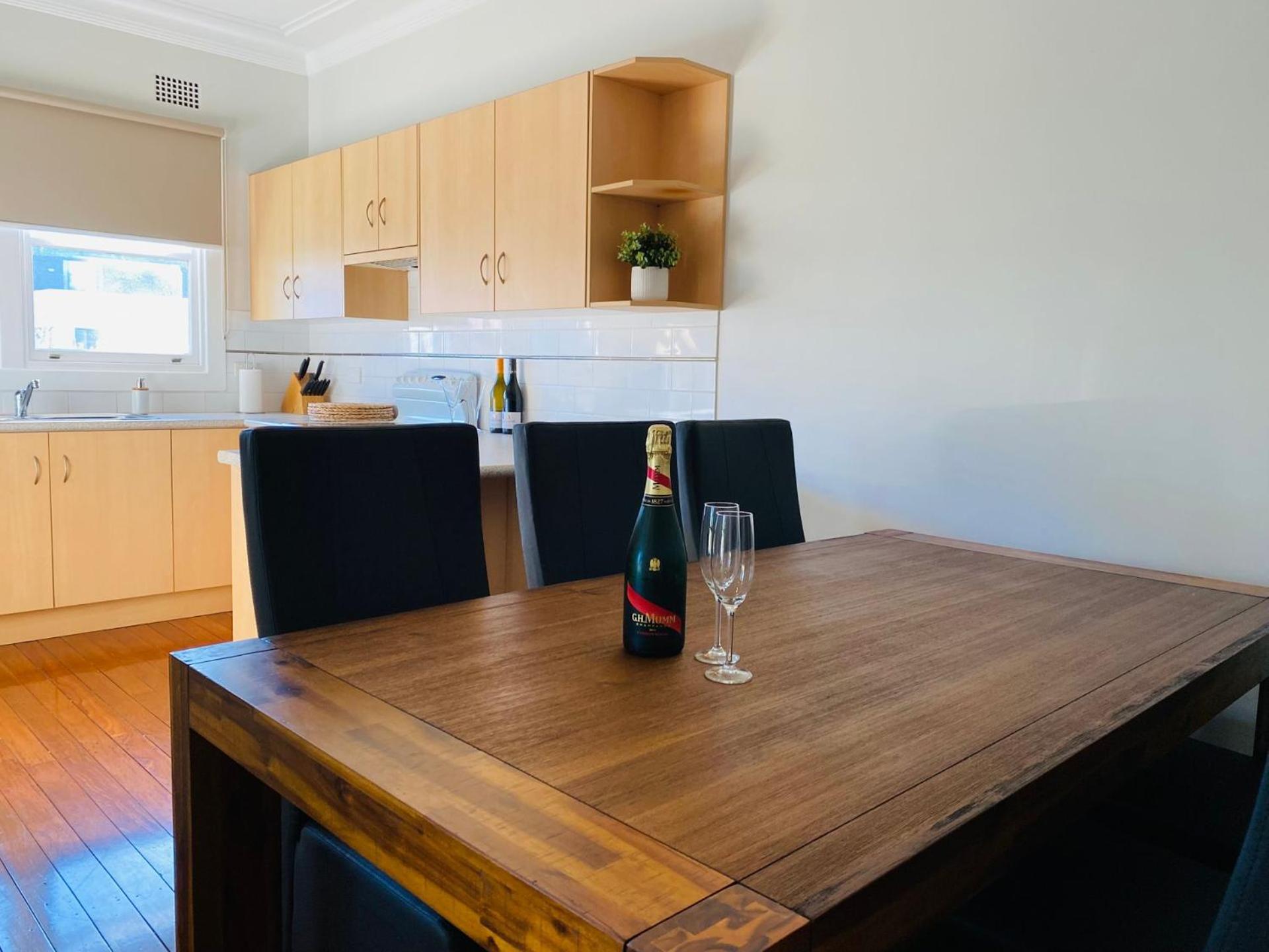 Beach House 24 Gregory Street - Bring your own linen